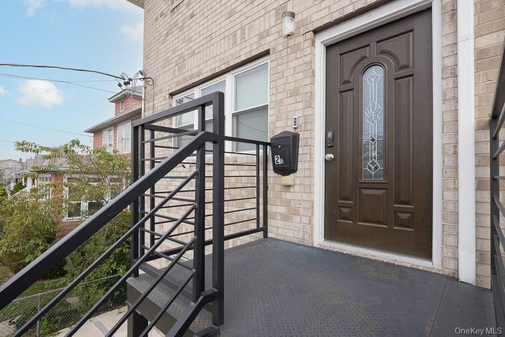 416 Revere Avenue thumbnail 5