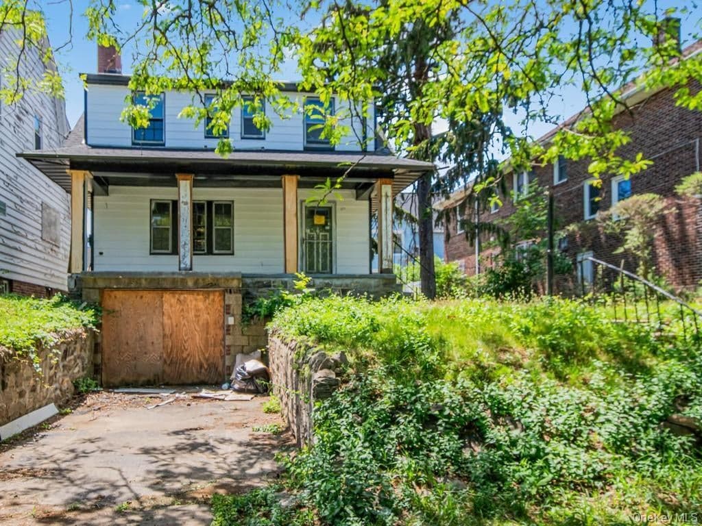 484 E 5th Street thumbnail 22
