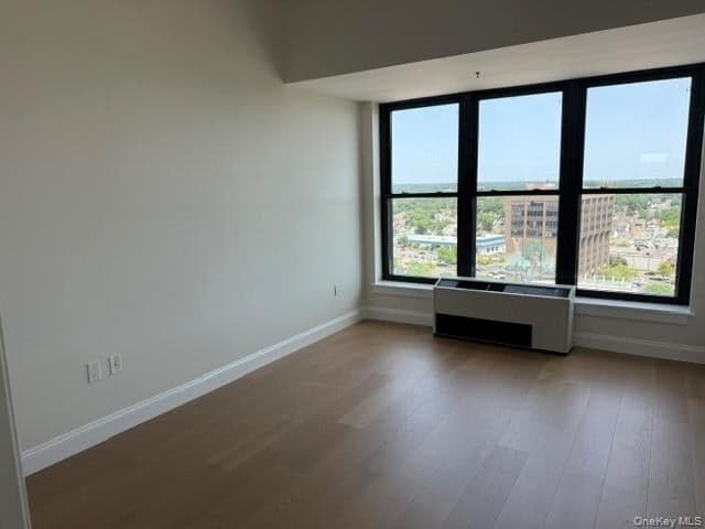 100 New Roc City Place Unit: 317 thumbnail 9