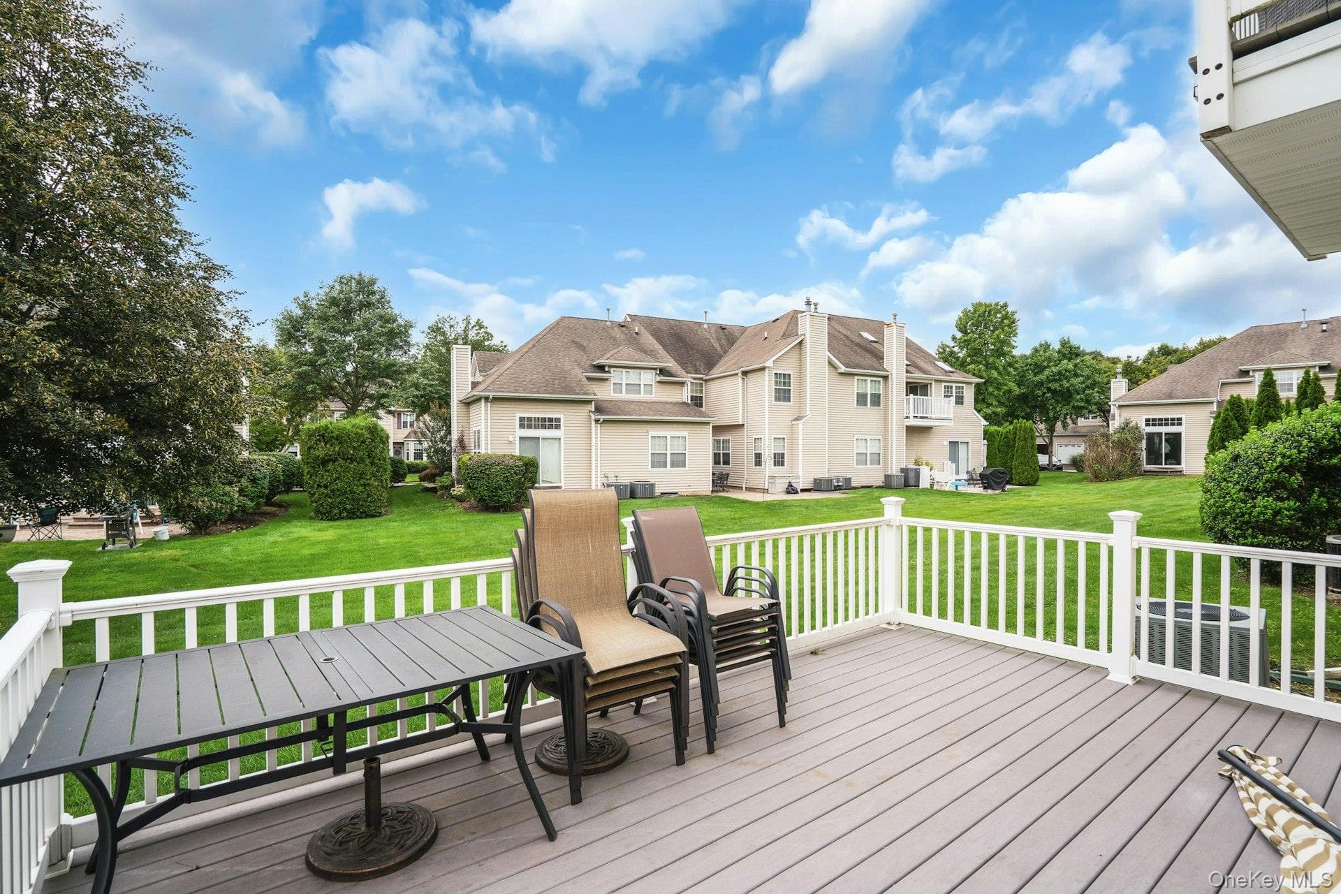 107 Deer Valley Drive thumbnail 41