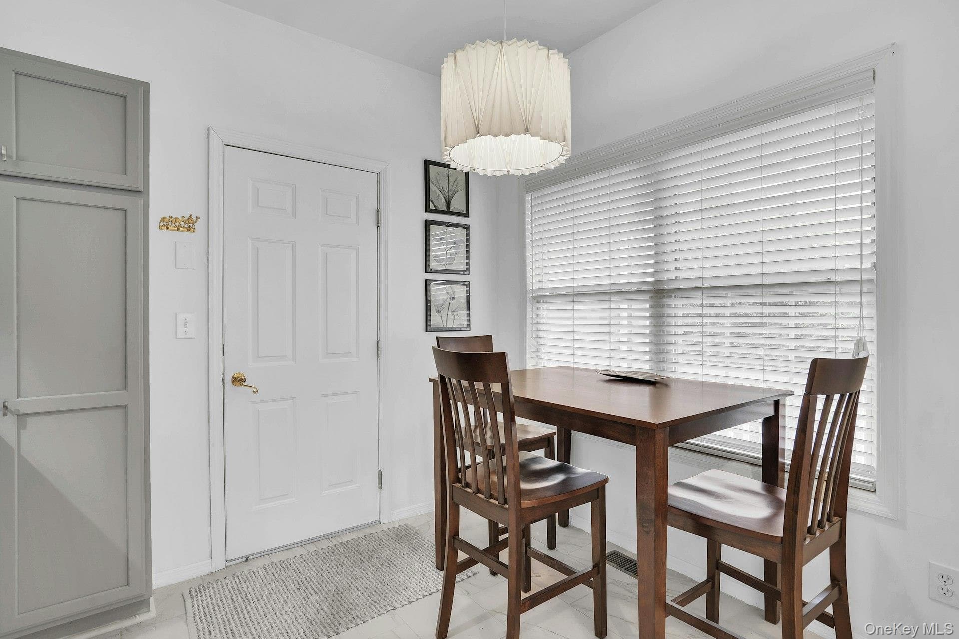 107 Deer Valley Drive thumbnail 28