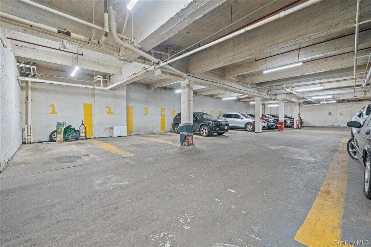 5425 Valles Avenue Unit: 4M thumbnail 18