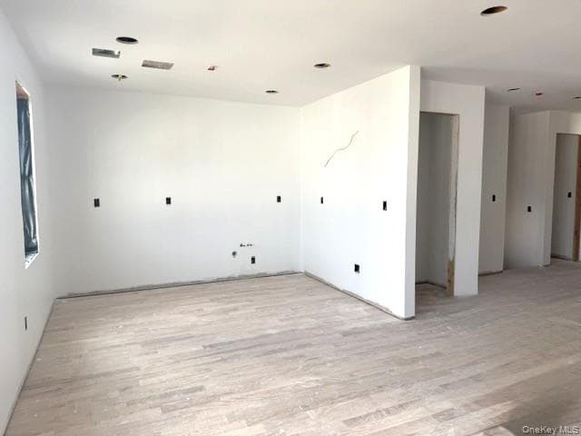 102-24 Dunton Court thumbnail 14