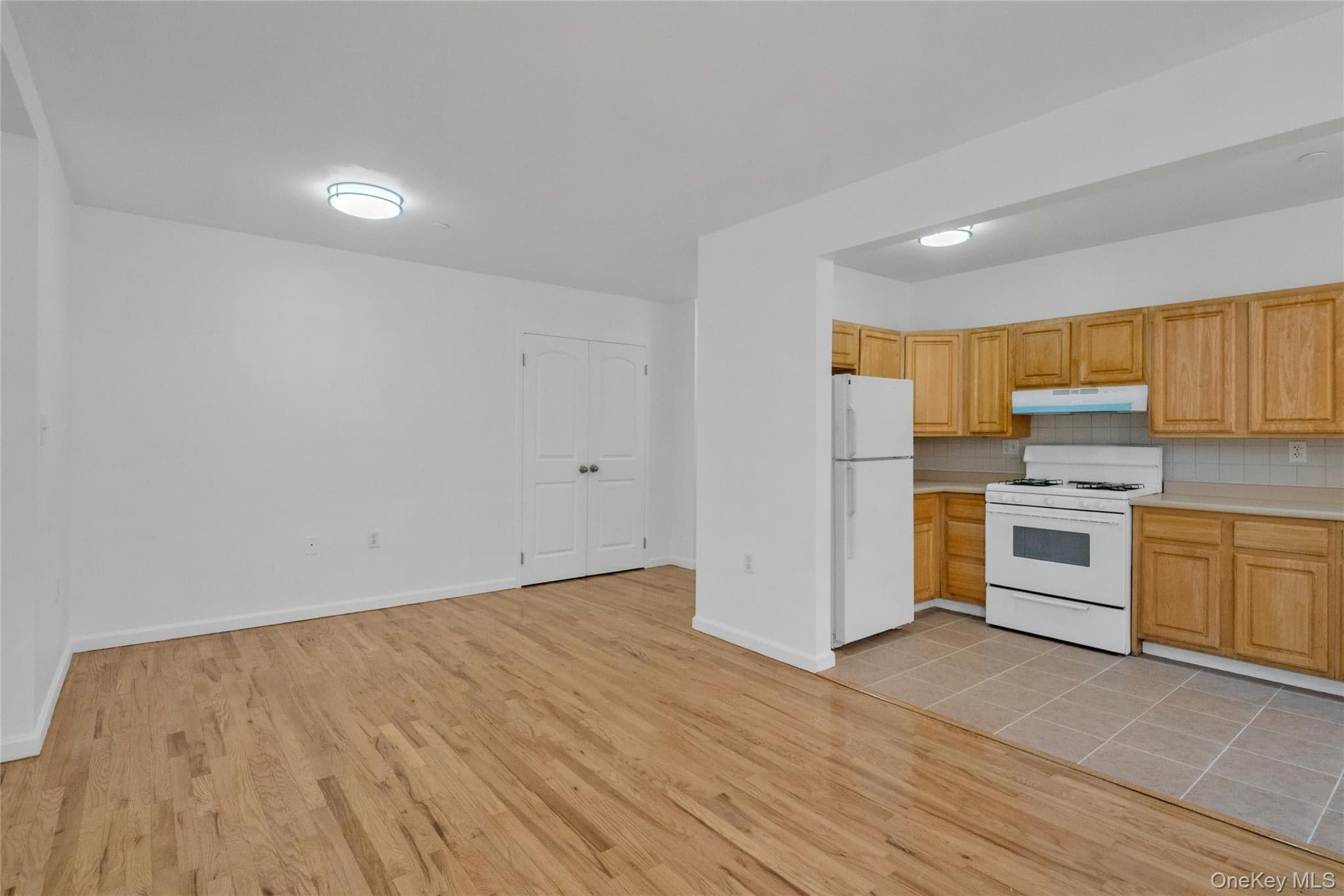 2023 Belmont Avenue Unit: 5A thumbnail 4
