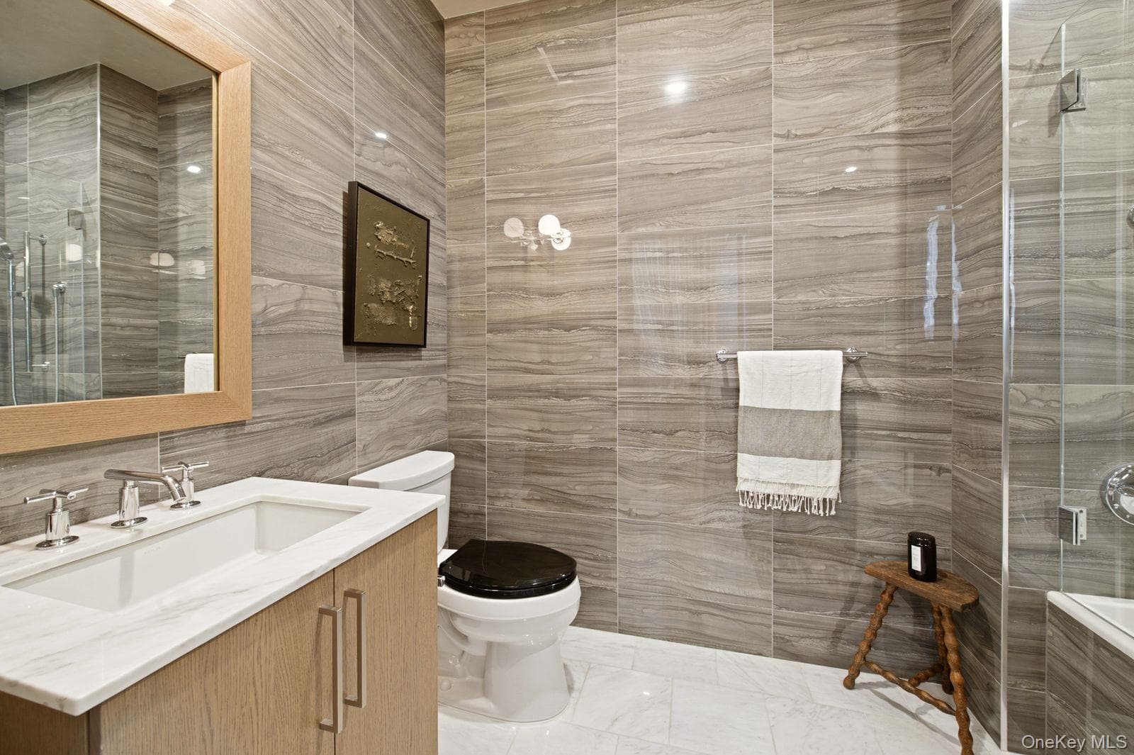 100 Garvies Point Road Unit: 1007 thumbnail 12