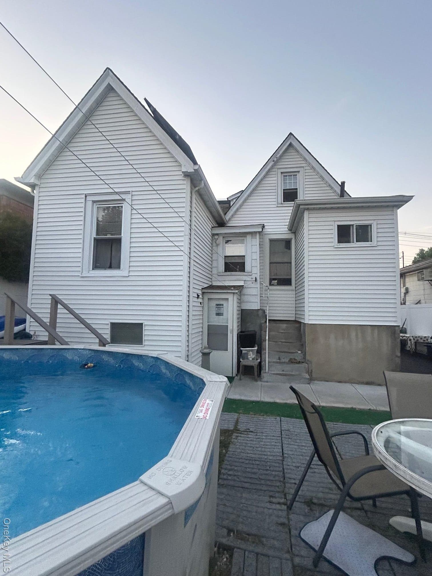 96-10 158th Avenue thumbnail 3