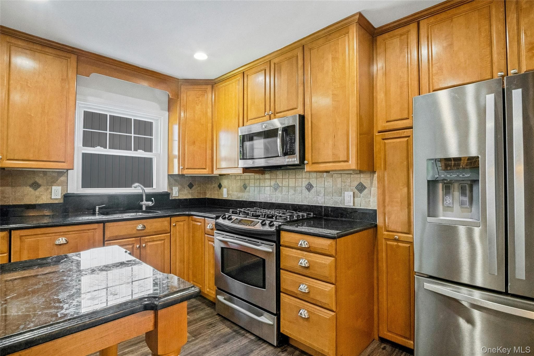 187 Old Mamaroneck Road thumbnail 12