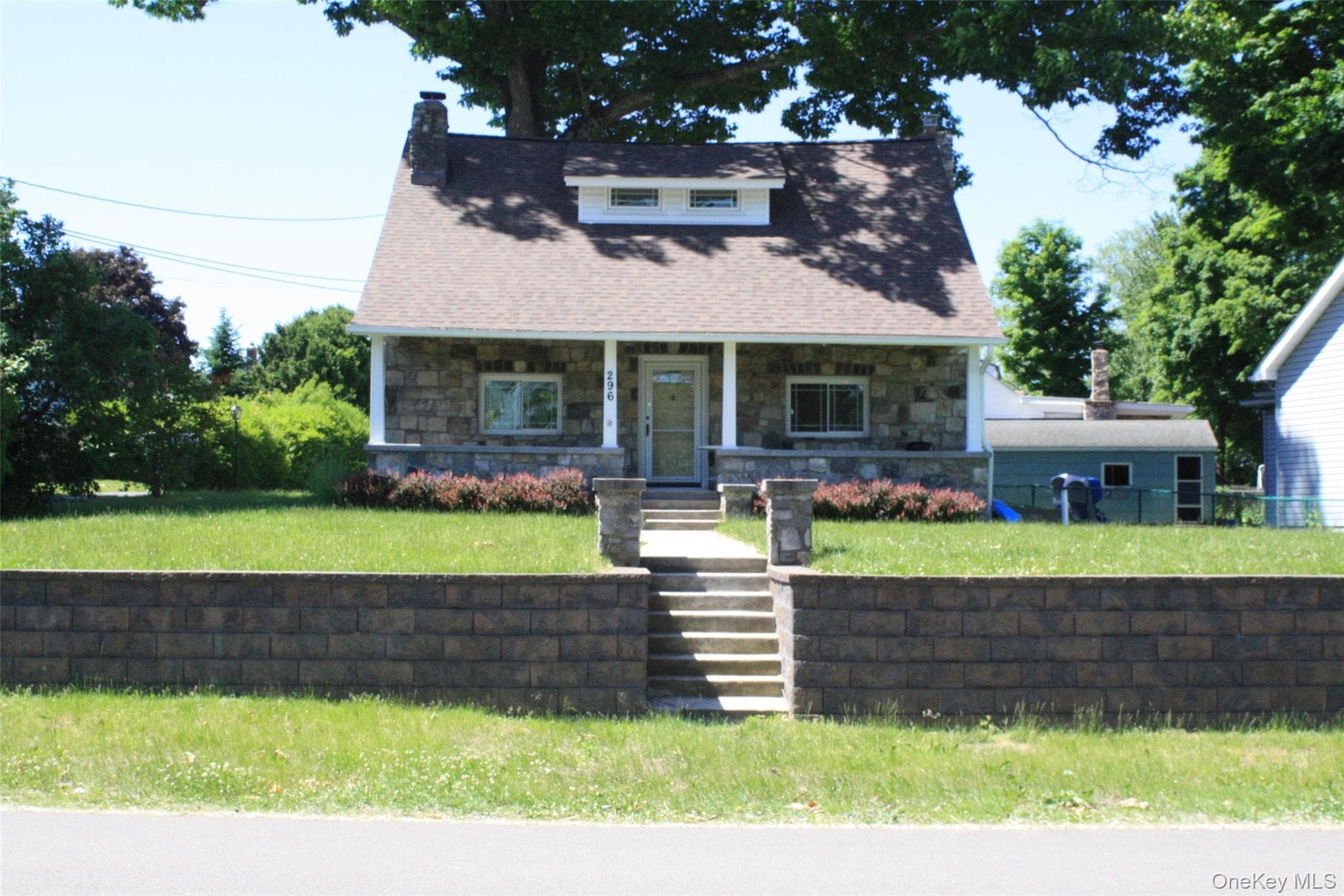 296 Lakeshore Drive thumbnail 5