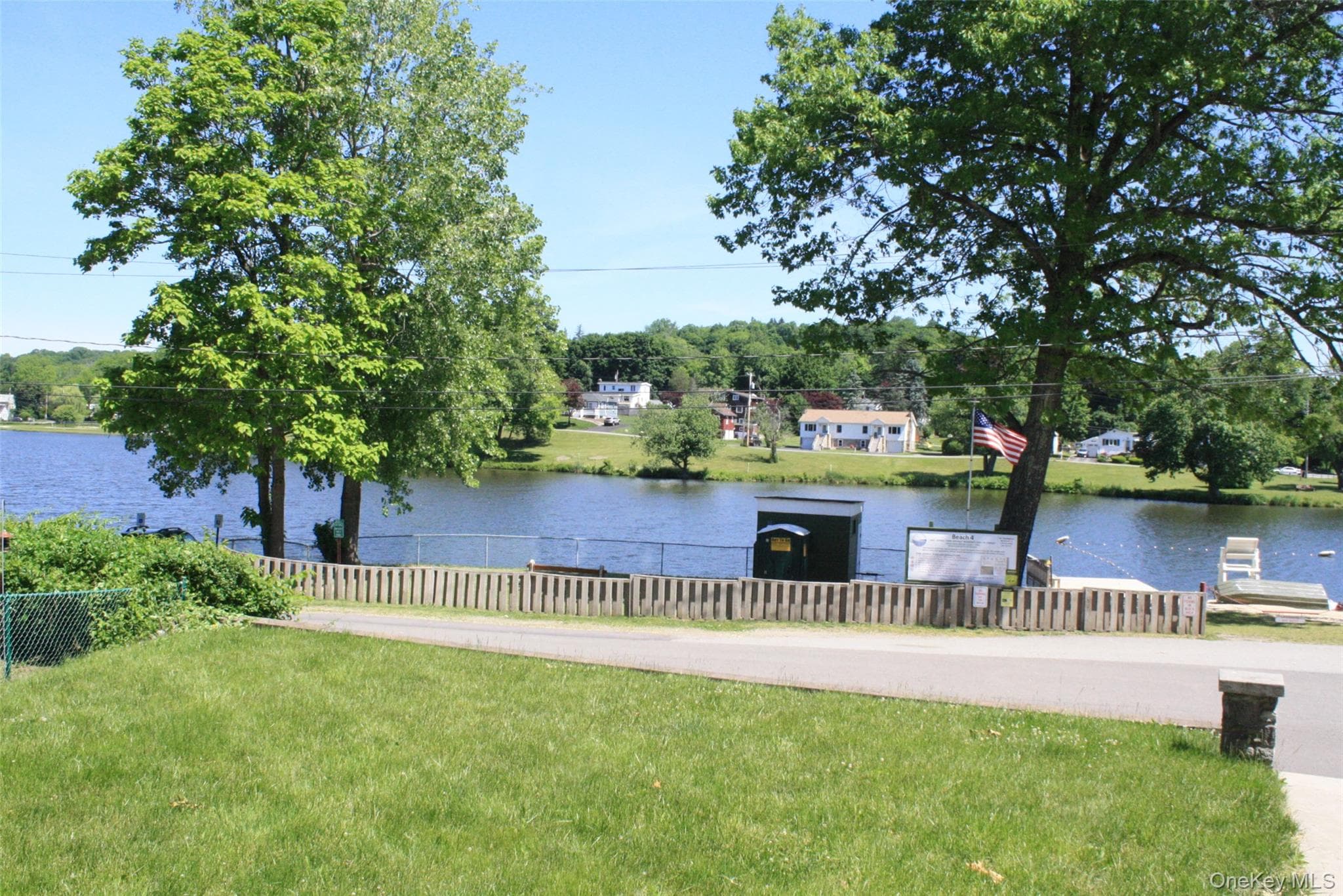 296 Lakeshore Drive thumbnail 2