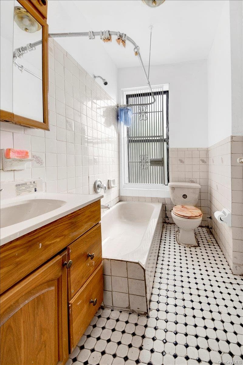 823 E 147th Street Unit: 3 thumbnail 8