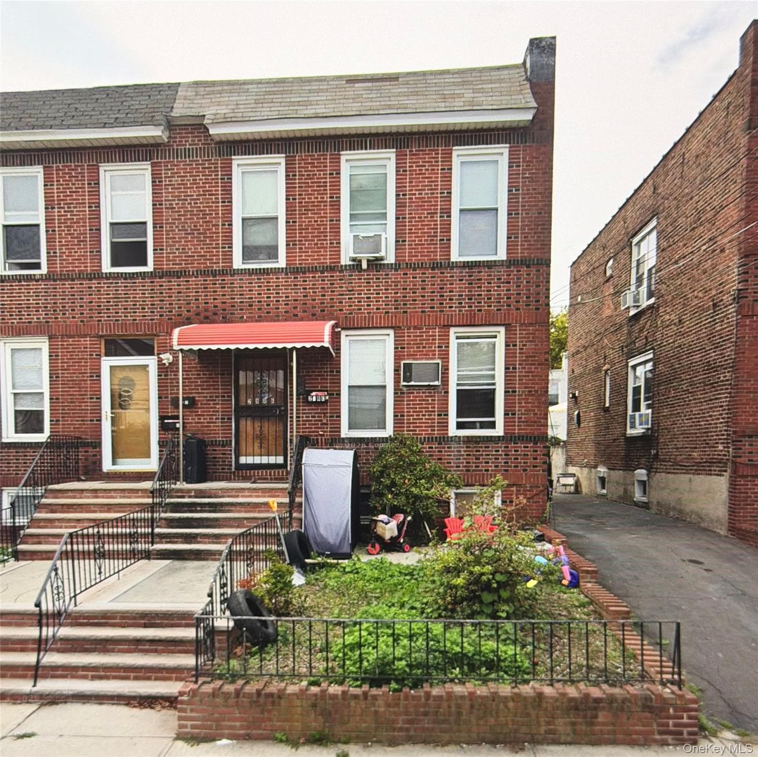2906 200th Street photo 1