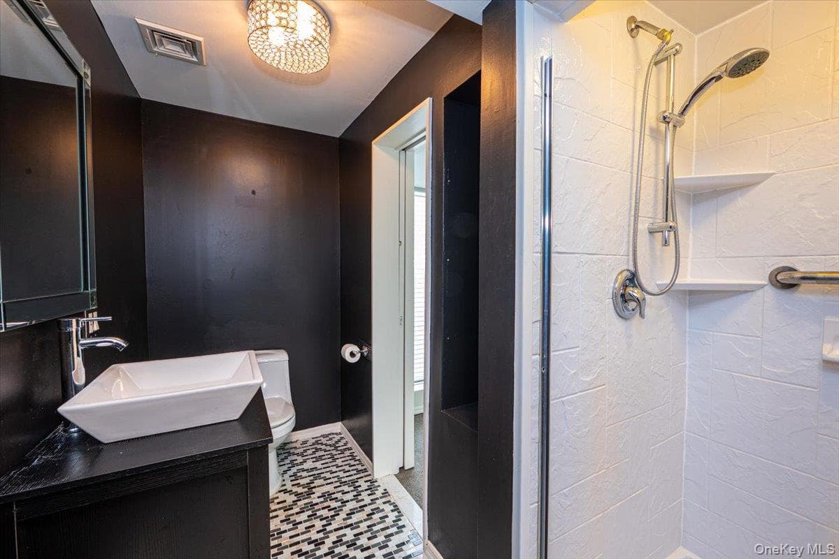 87 Soundview Drive thumbnail 34