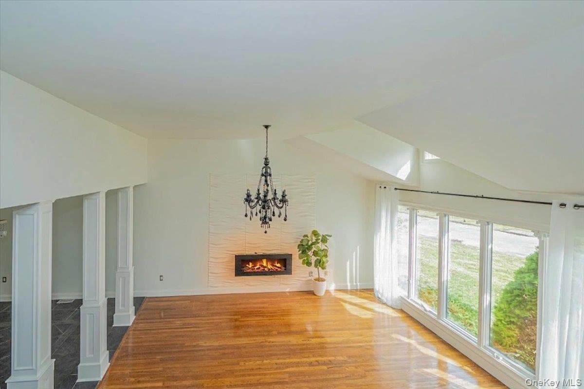 87 Soundview Drive thumbnail 18
