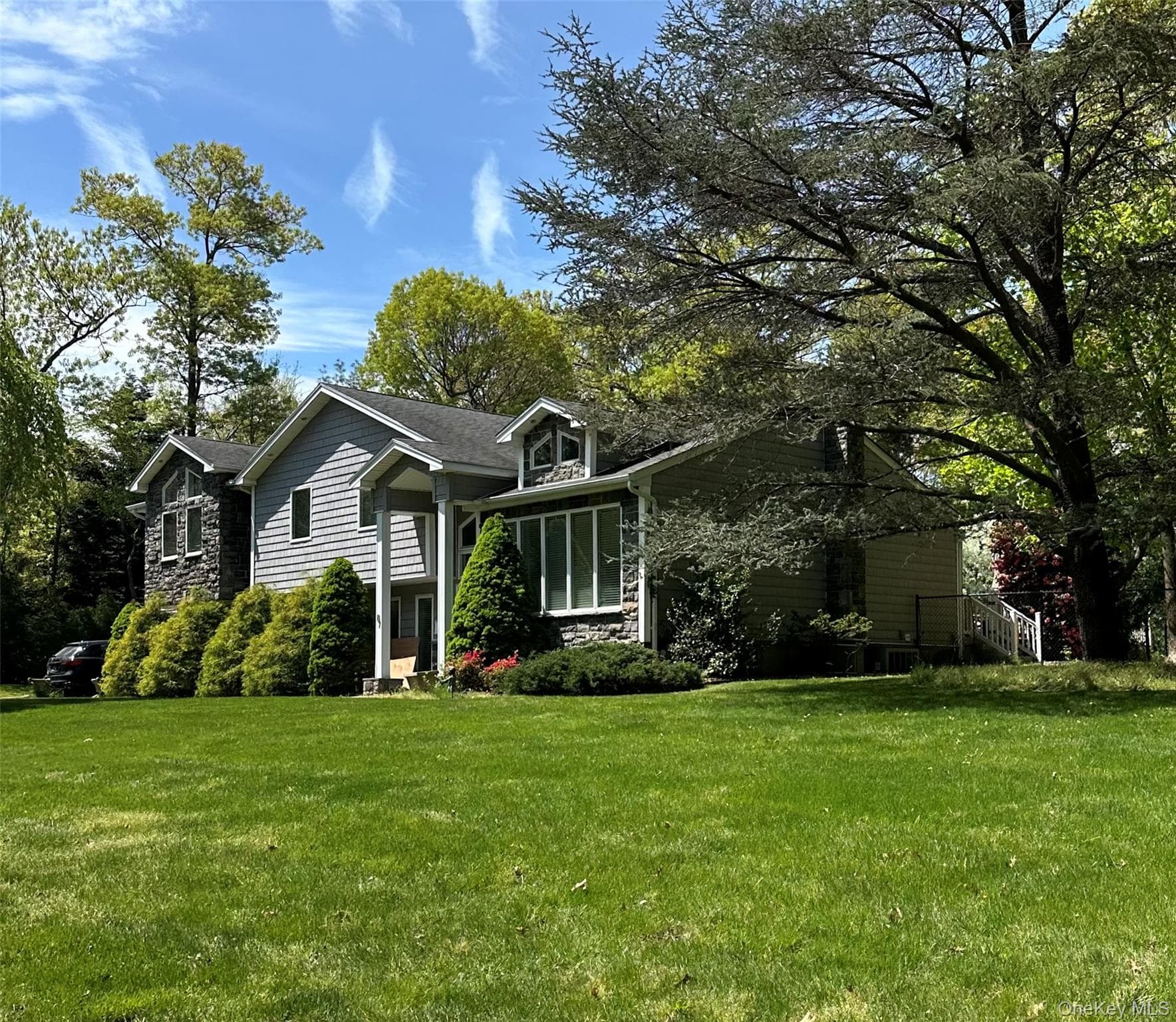 87 Soundview Drive thumbnail 5