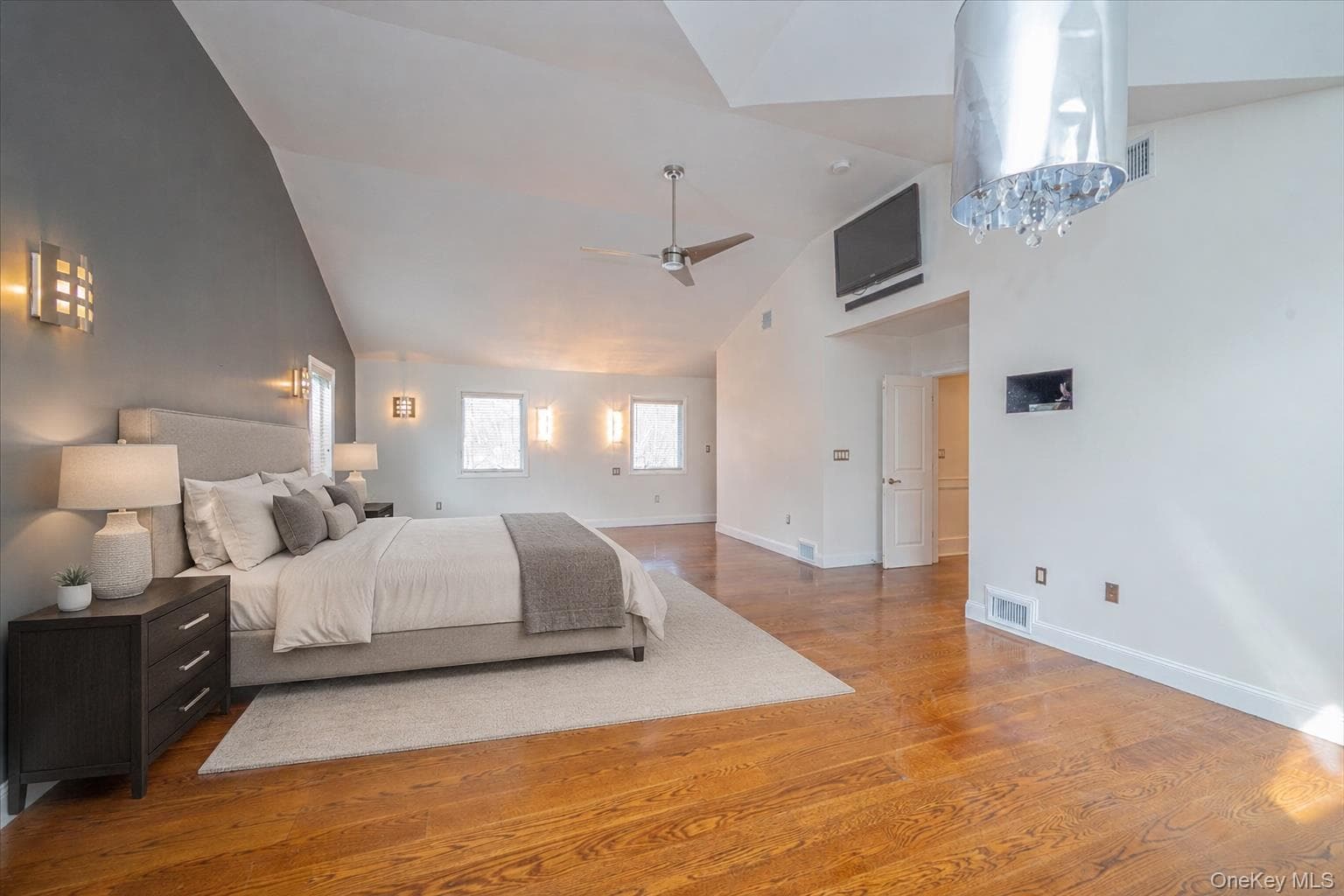 87 Soundview Drive thumbnail 19