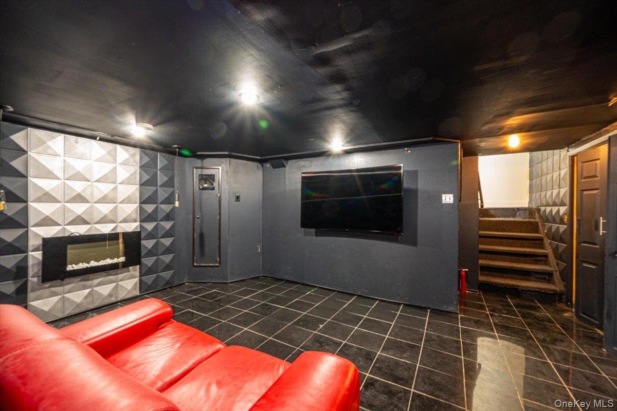 87 Soundview Drive thumbnail 35