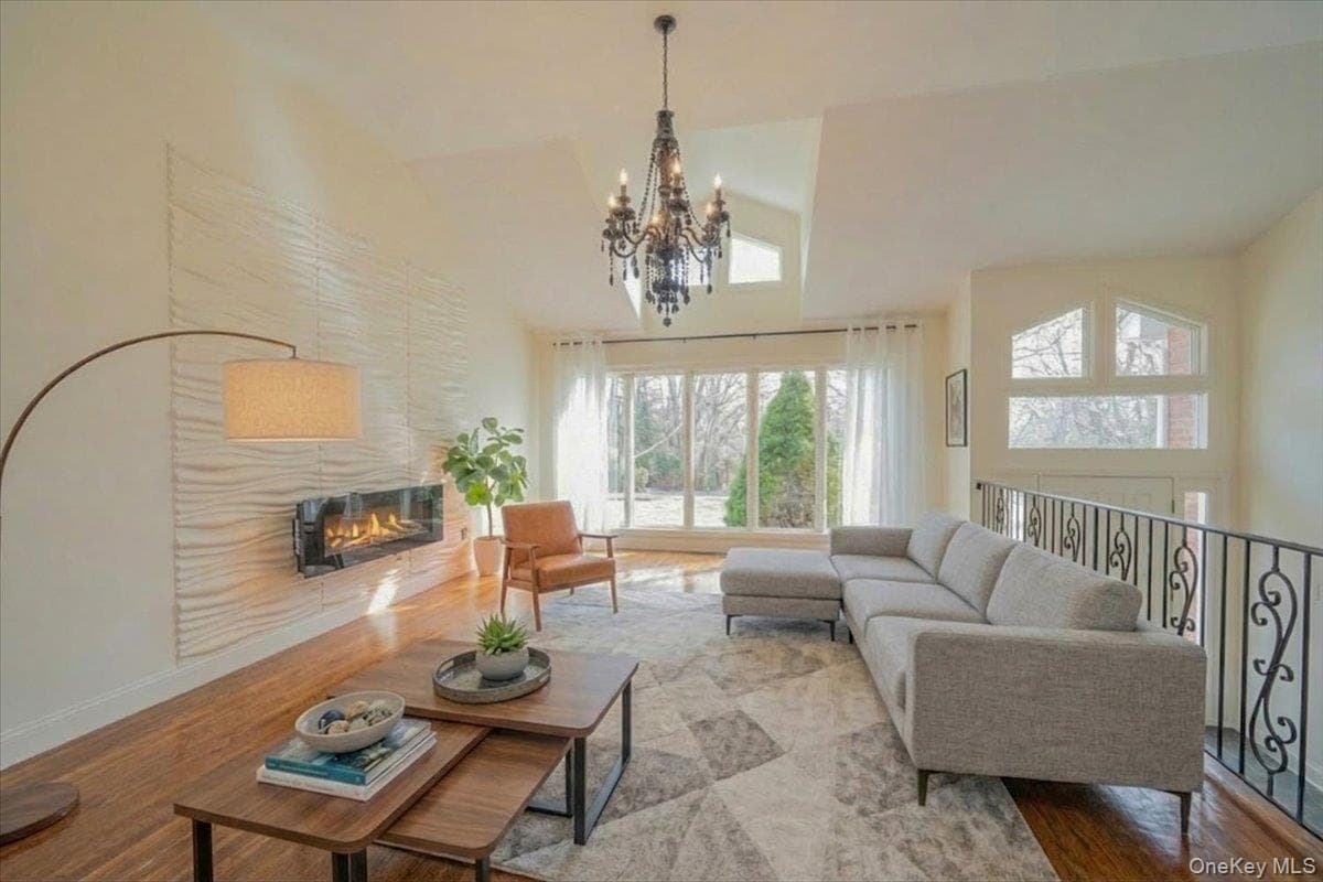 87 Soundview Drive thumbnail 8