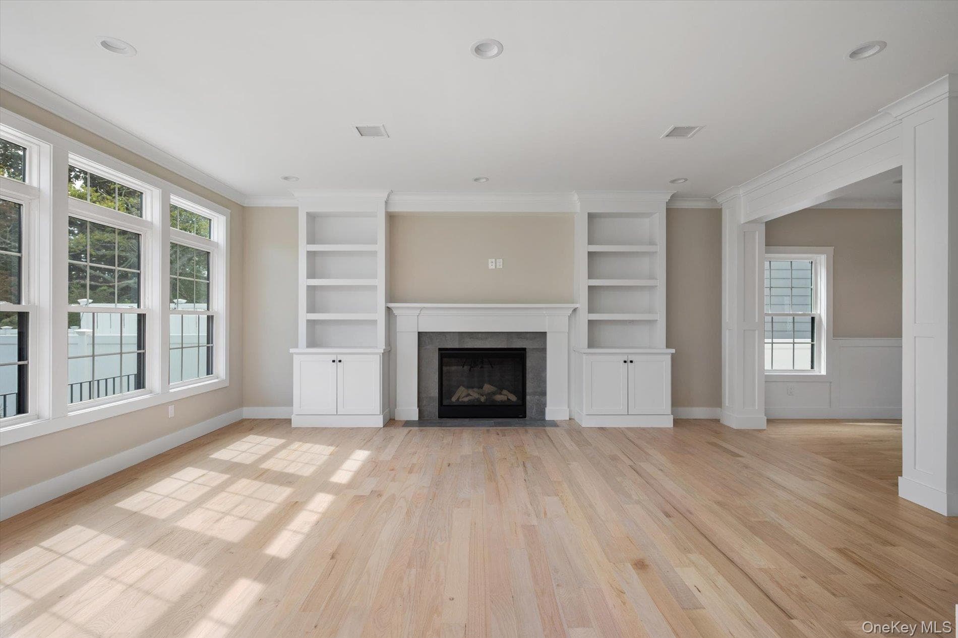 3380 Silverton Avenue thumbnail 4