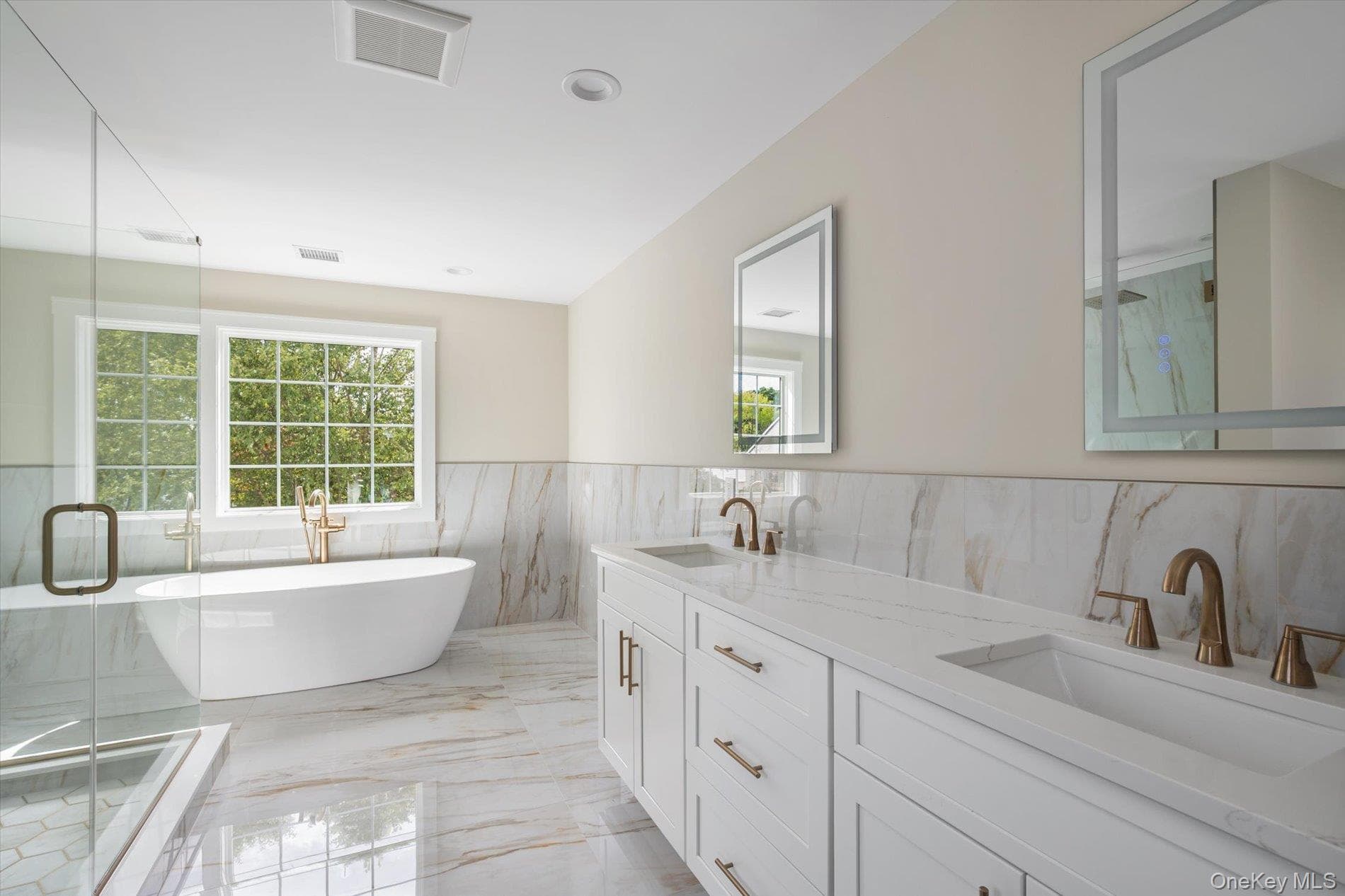 3380 Silverton Avenue thumbnail 13