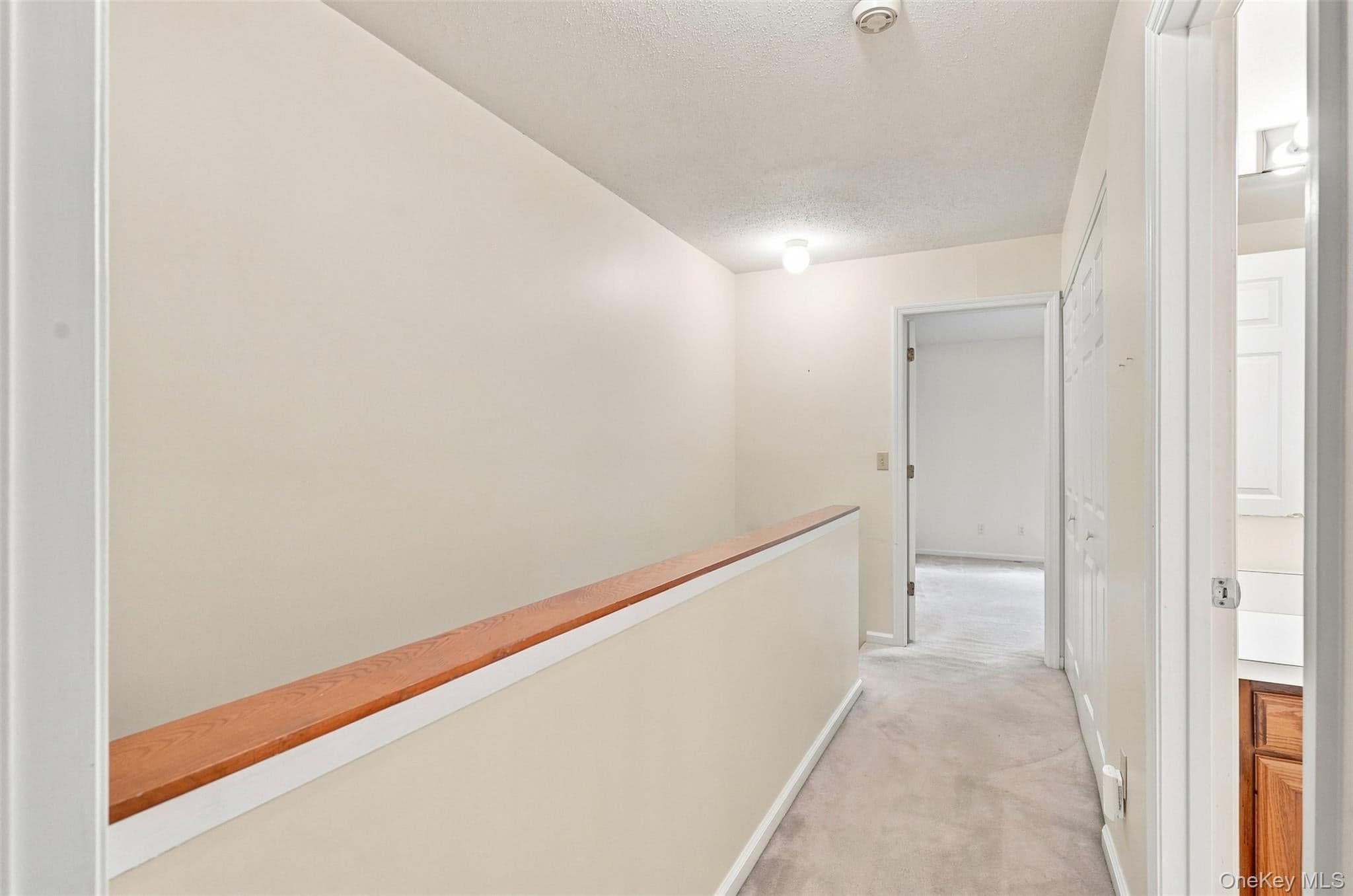 103 Kensington Court thumbnail 24