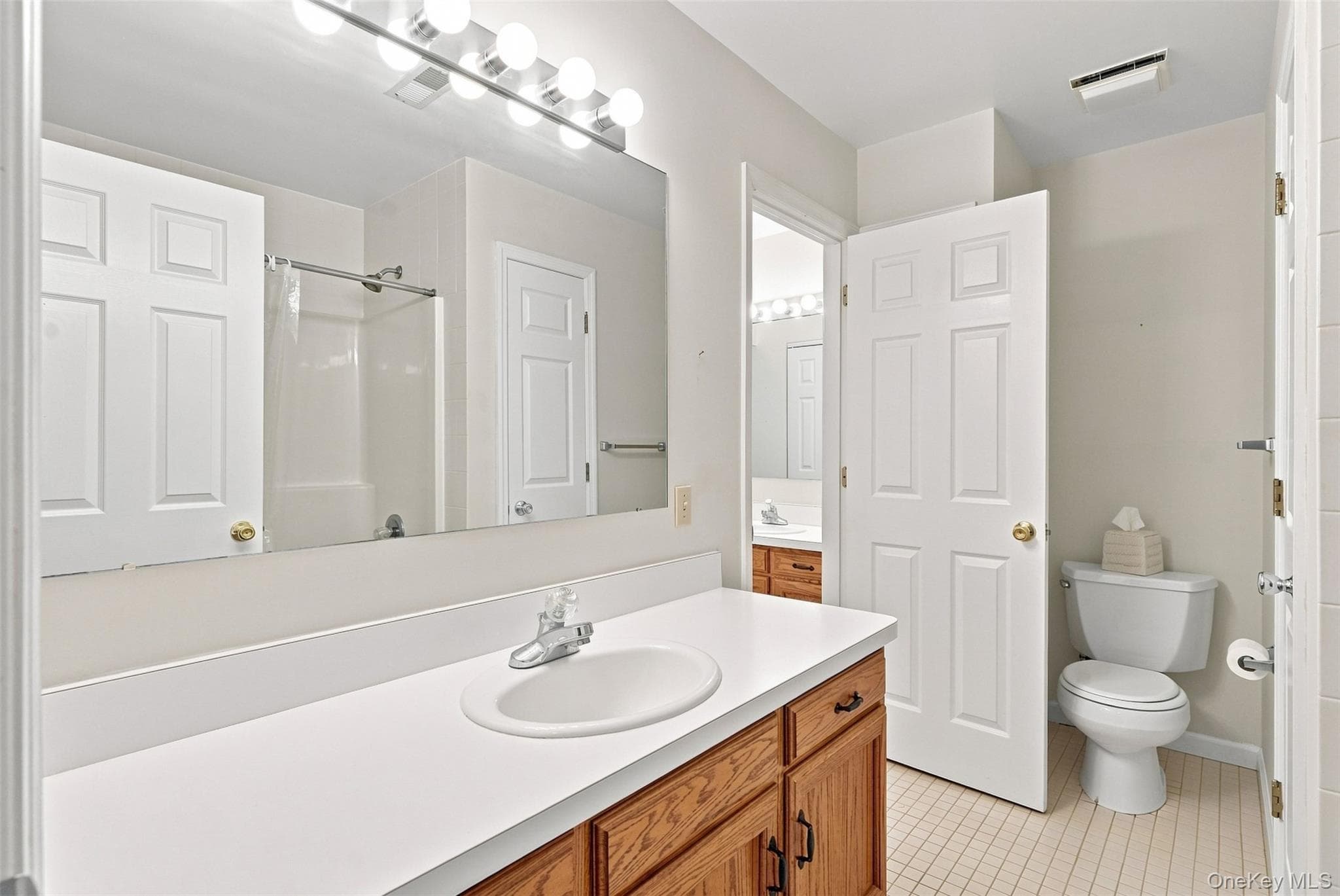 103 Kensington Court thumbnail 23