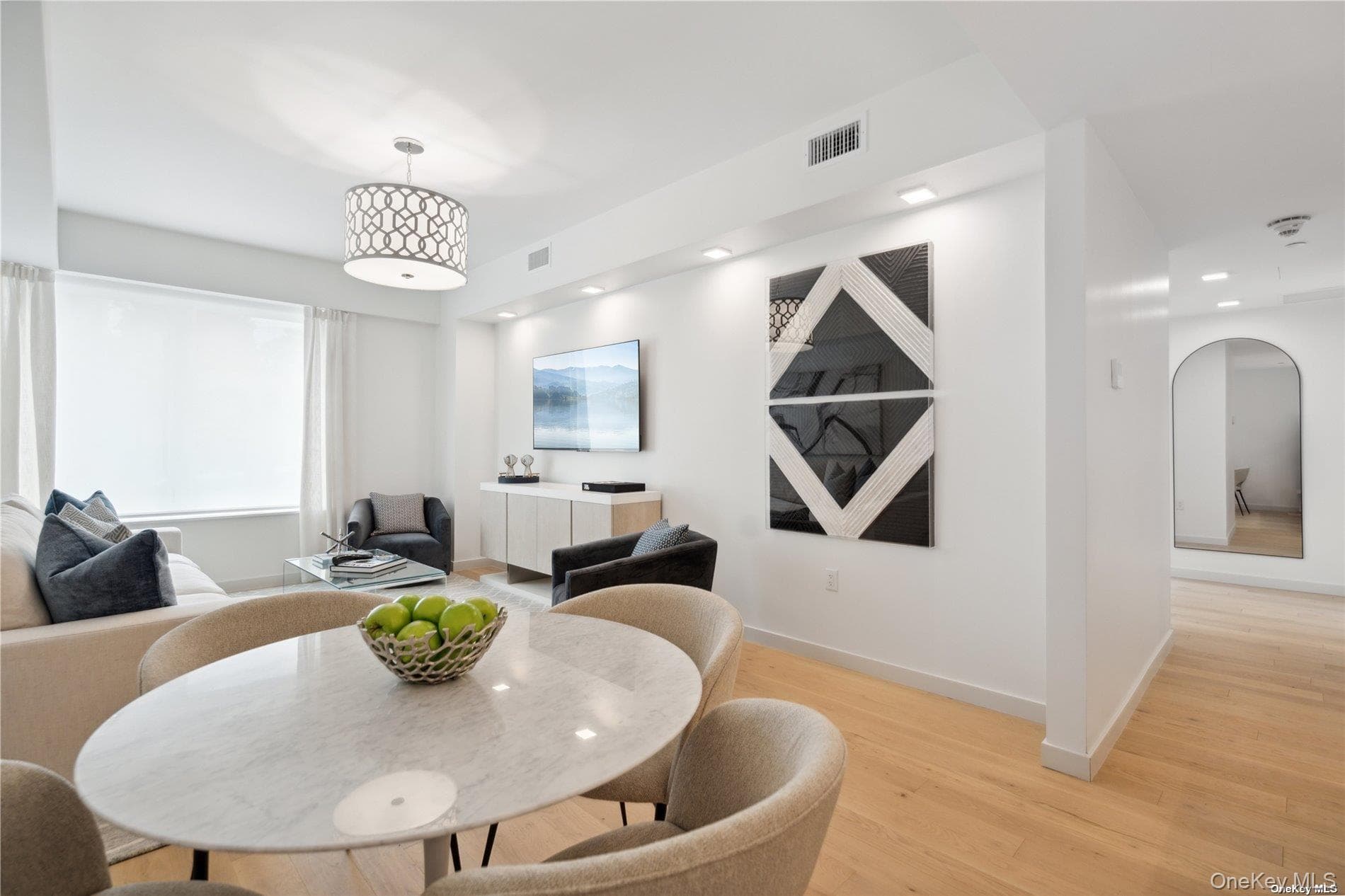 218 Middle Neck Road Unit: 102 thumbnail 20