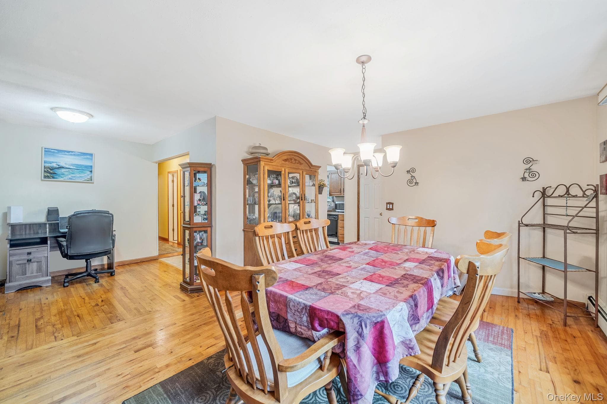 102 Robinson Avenue thumbnail 15