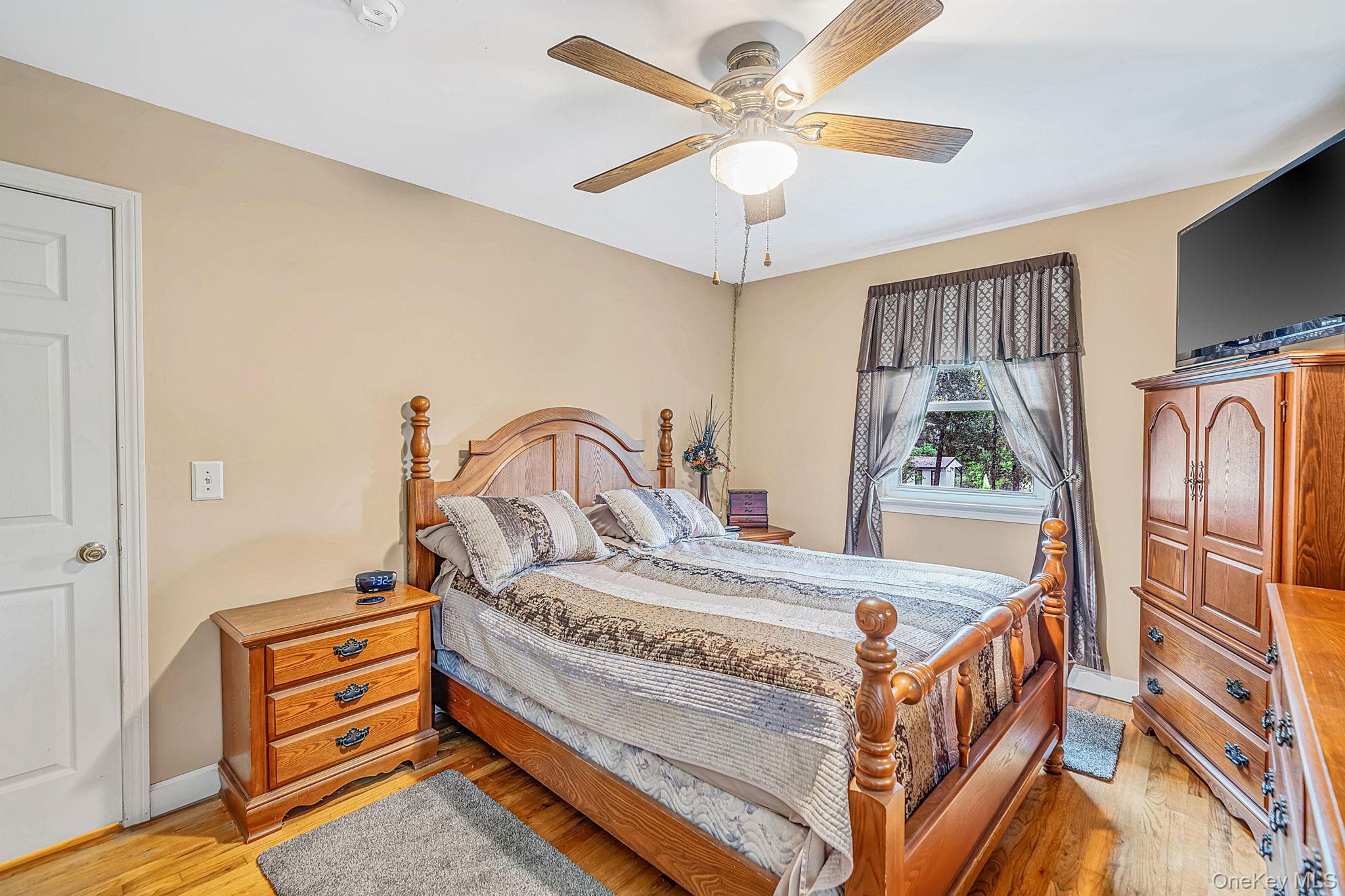 102 Robinson Avenue thumbnail 19
