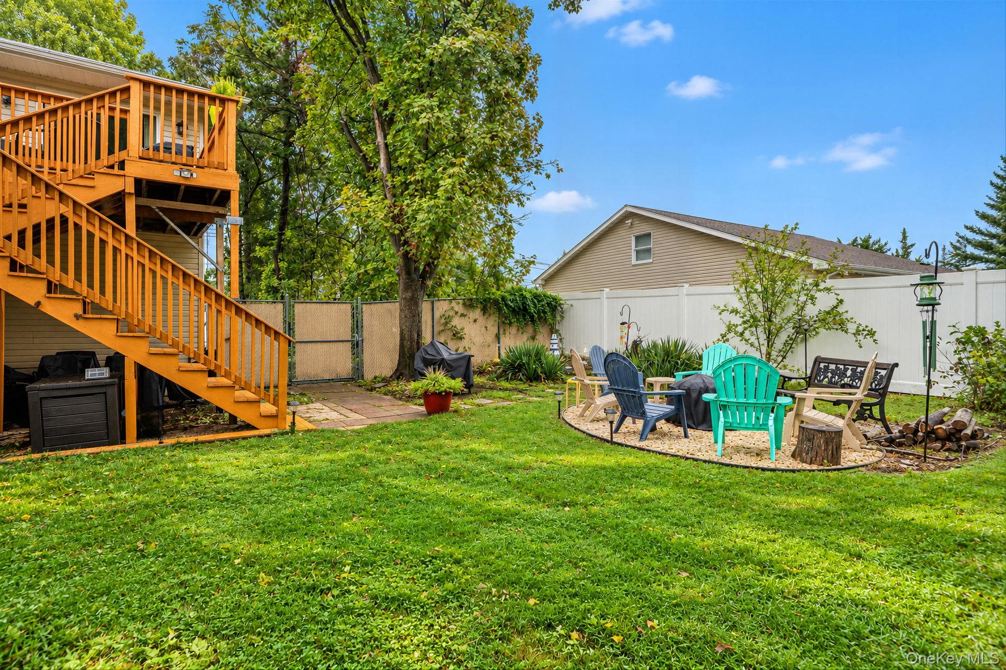 102 Robinson Avenue thumbnail 28
