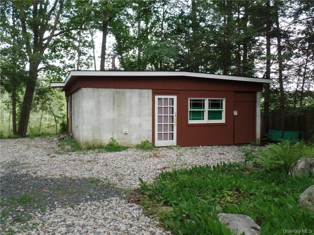 161 Tibet Drive thumbnail 2