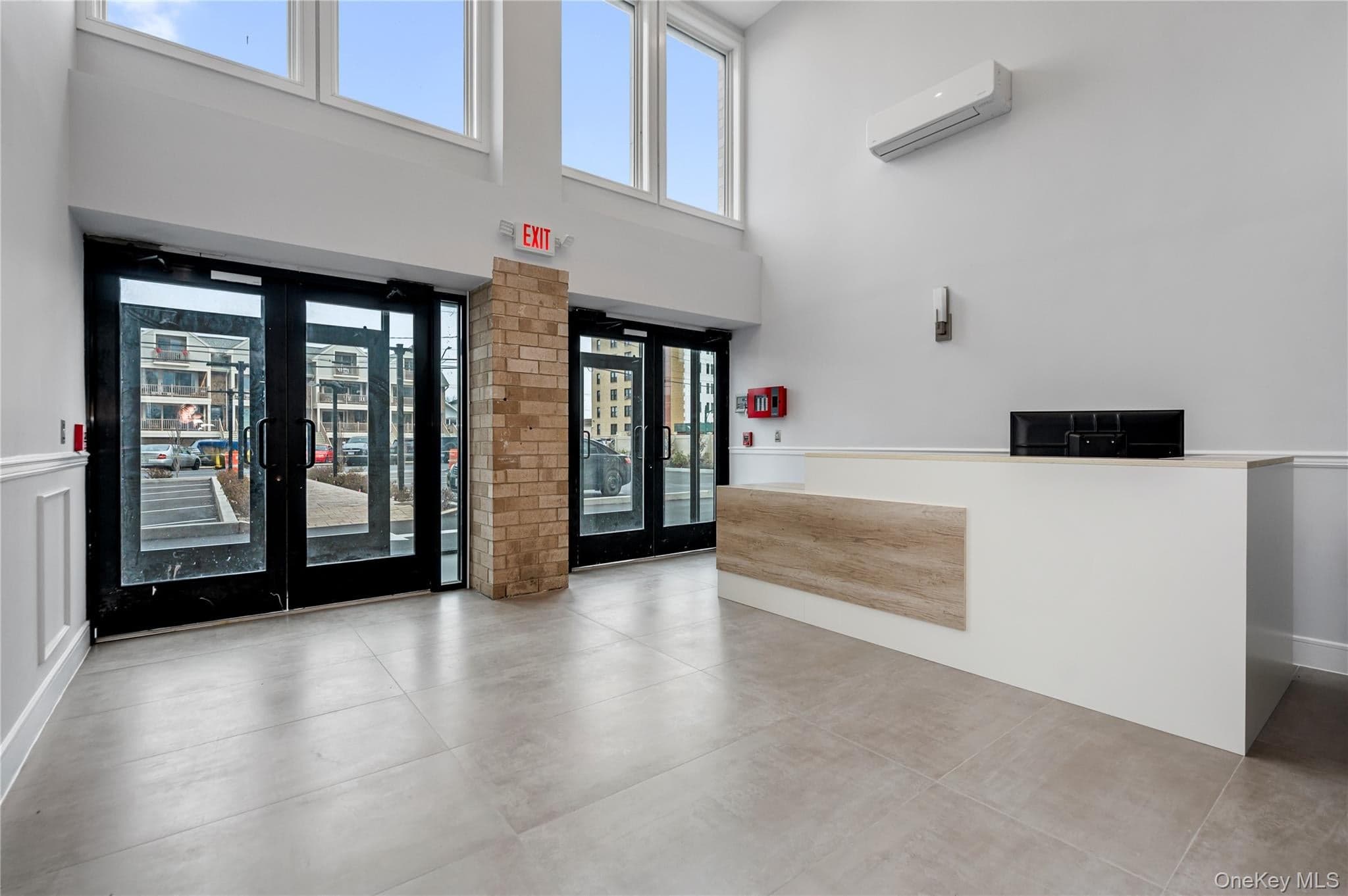 50 W Broadway Unit: 1001 thumbnail 4