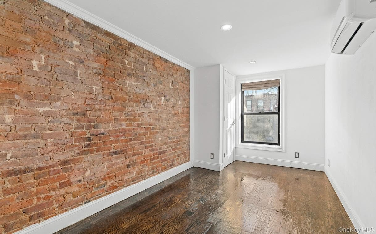 308 Clifton Place thumbnail 21