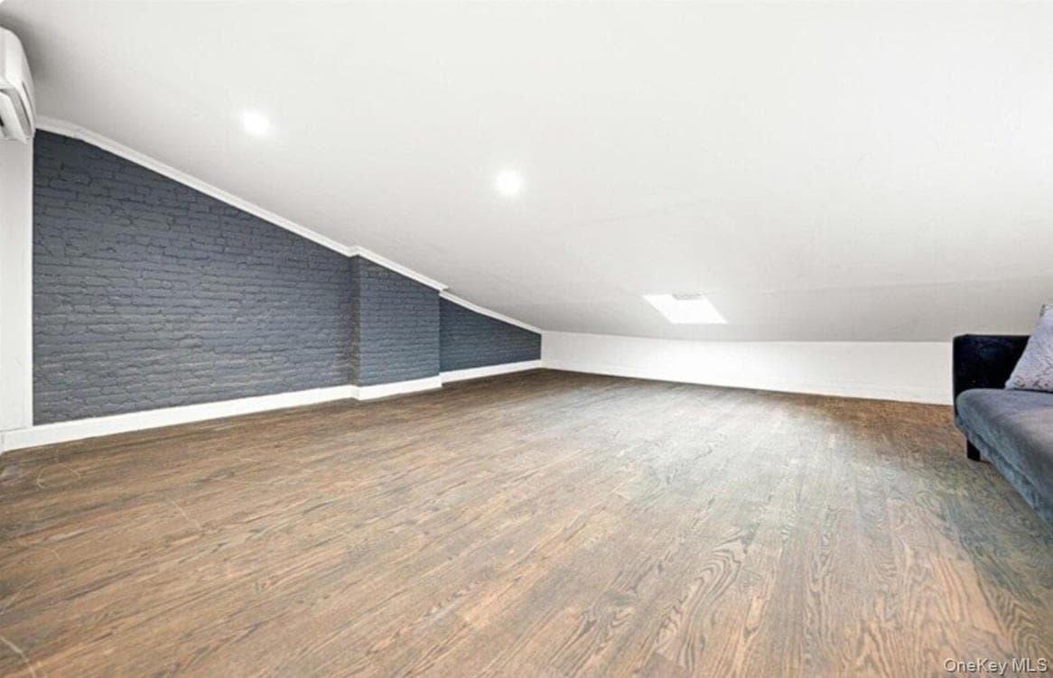 308 Clifton Place thumbnail 24