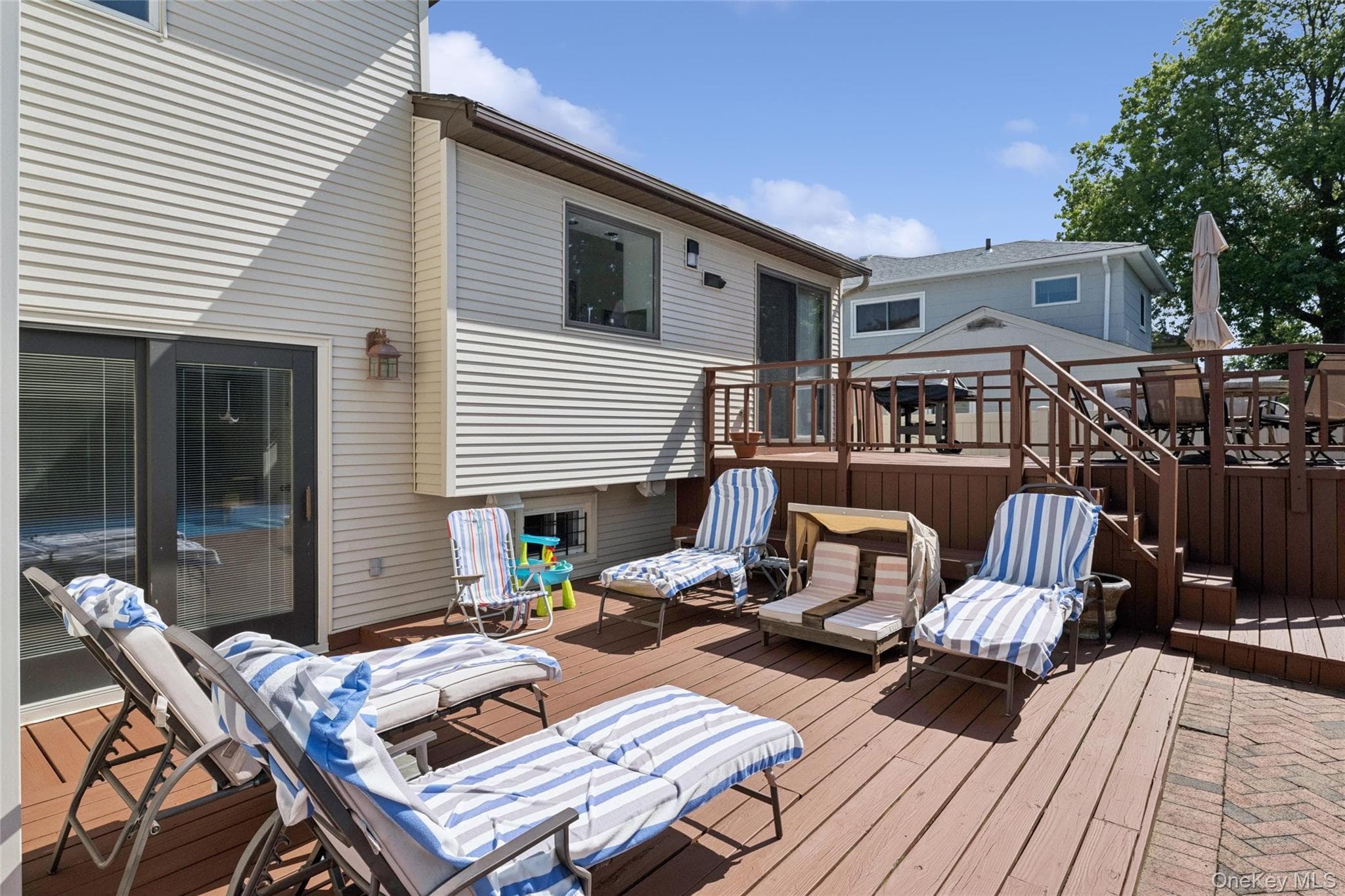 2105 Holland Way thumbnail 24