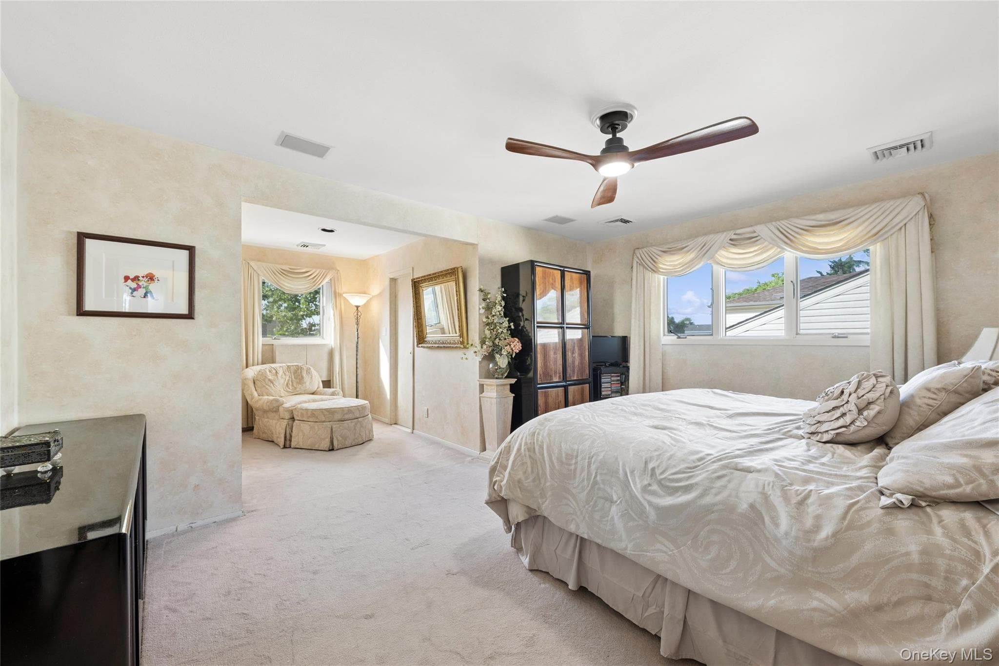 2105 Holland Way thumbnail 15