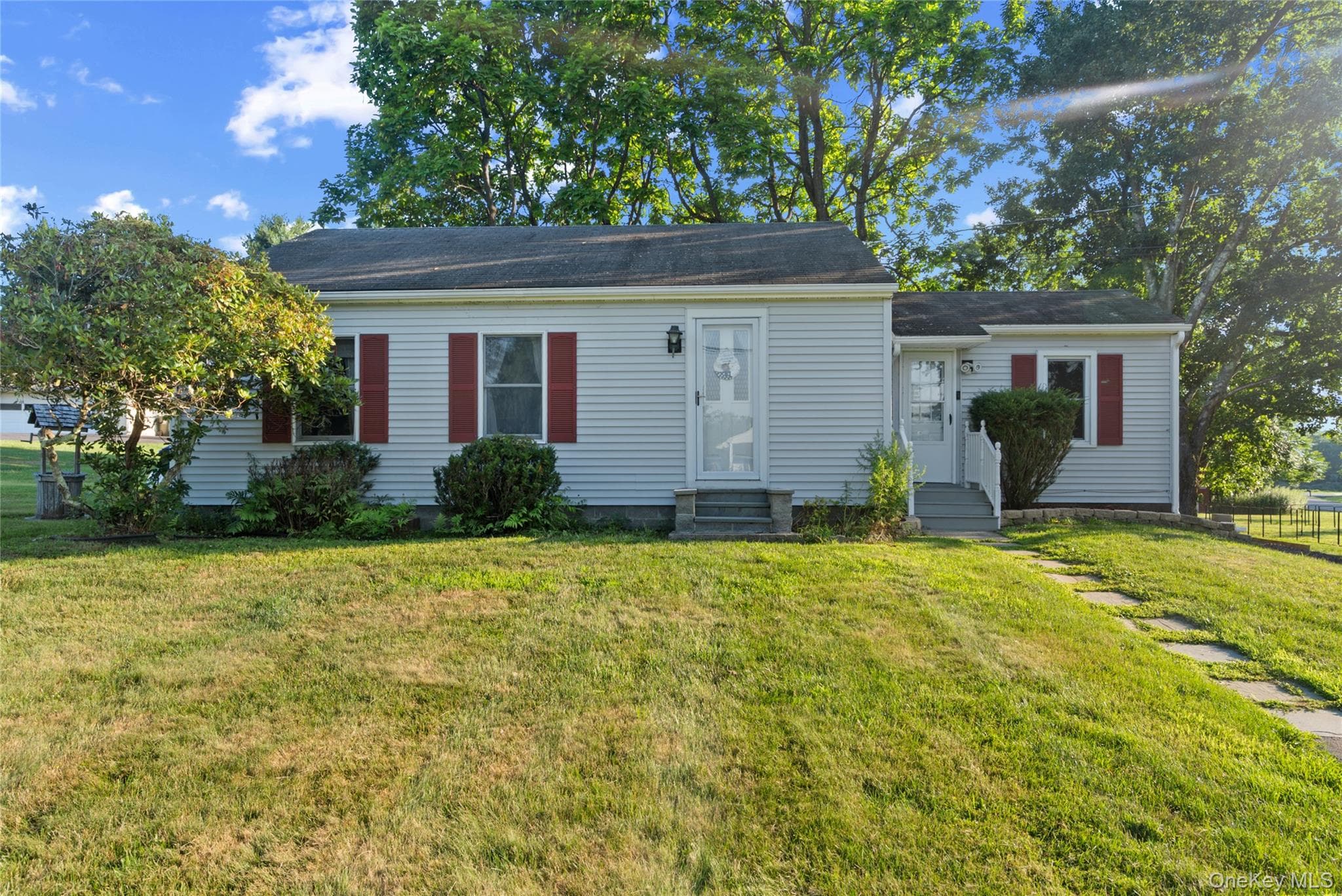 51 Mills Road photo 1