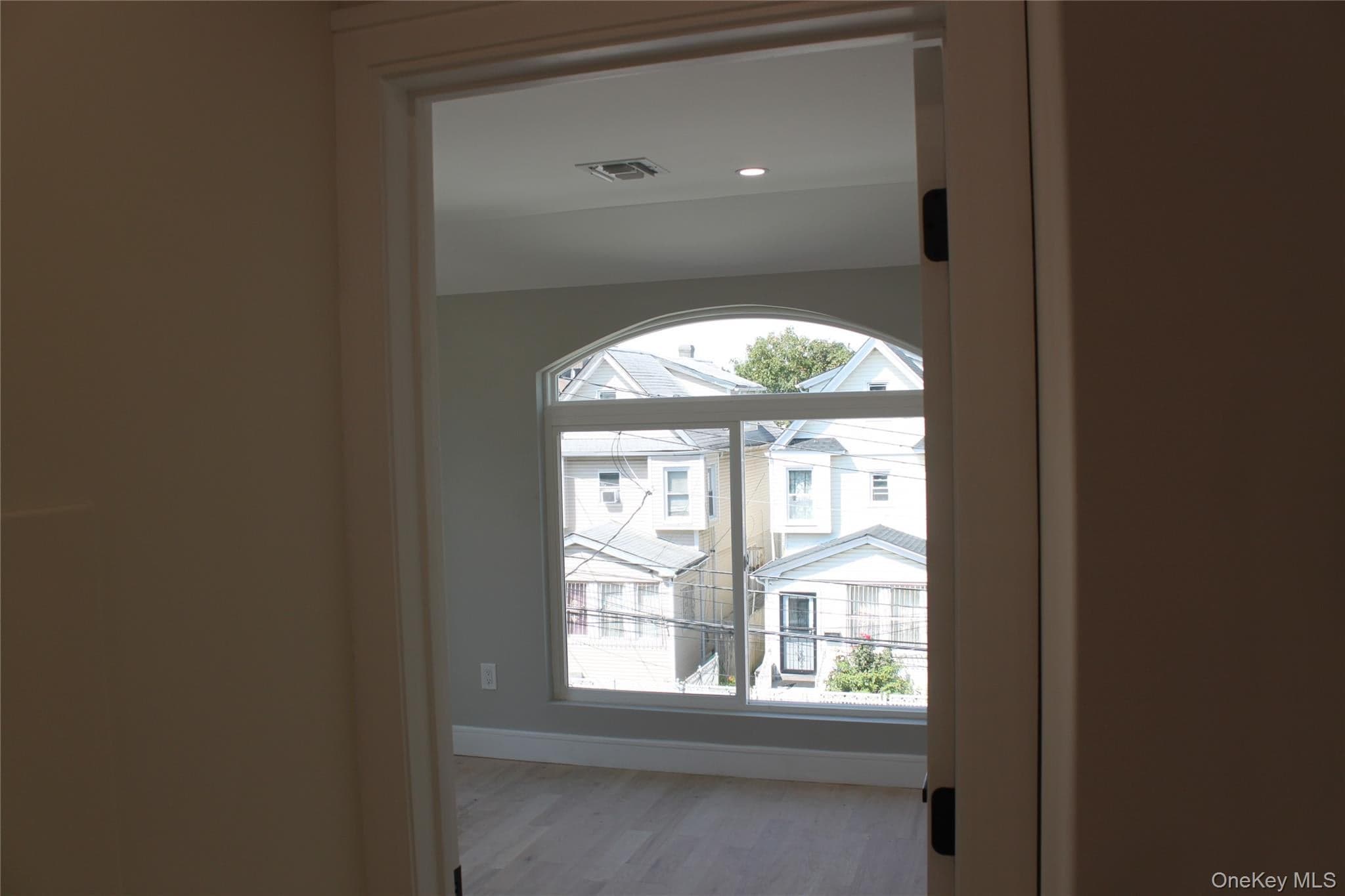 14518 106th Avenue thumbnail 41