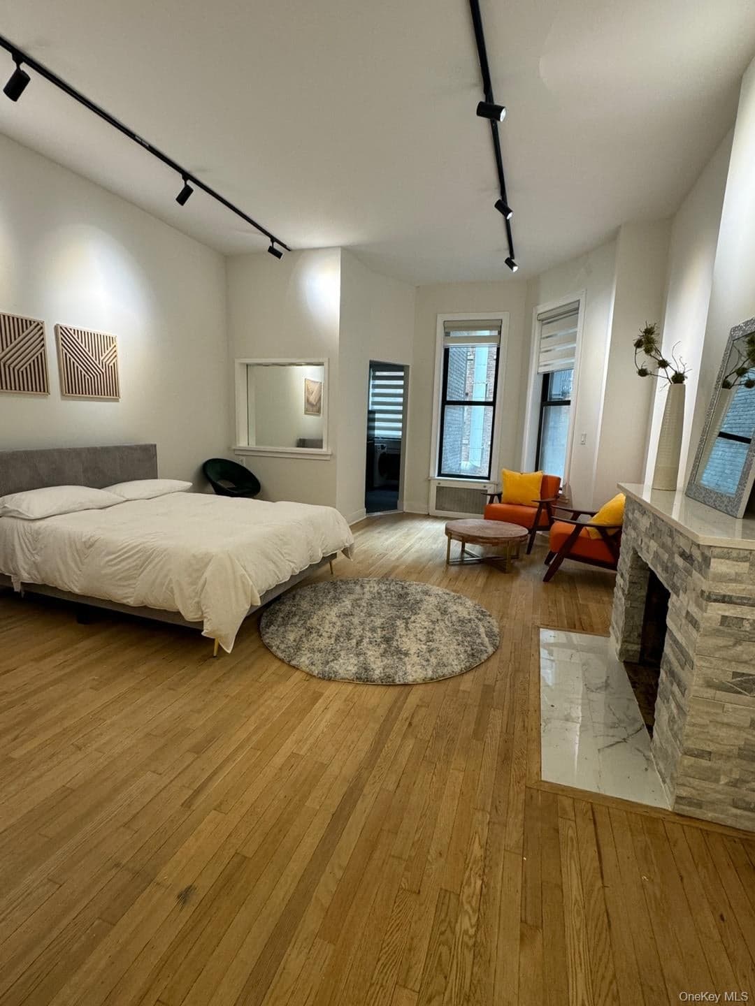 43 W 54th Street thumbnail 7