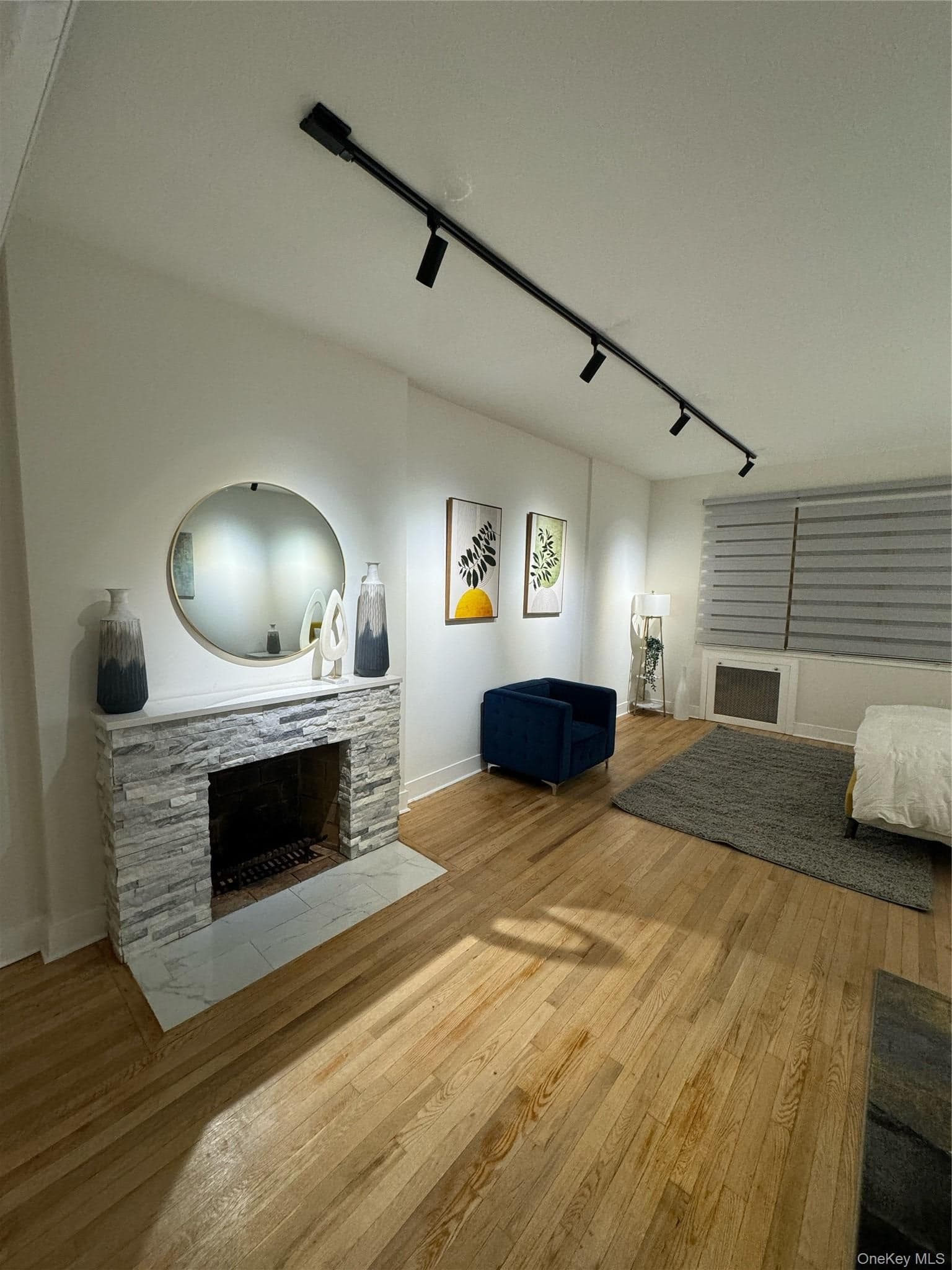 43 W 54th Street thumbnail 13