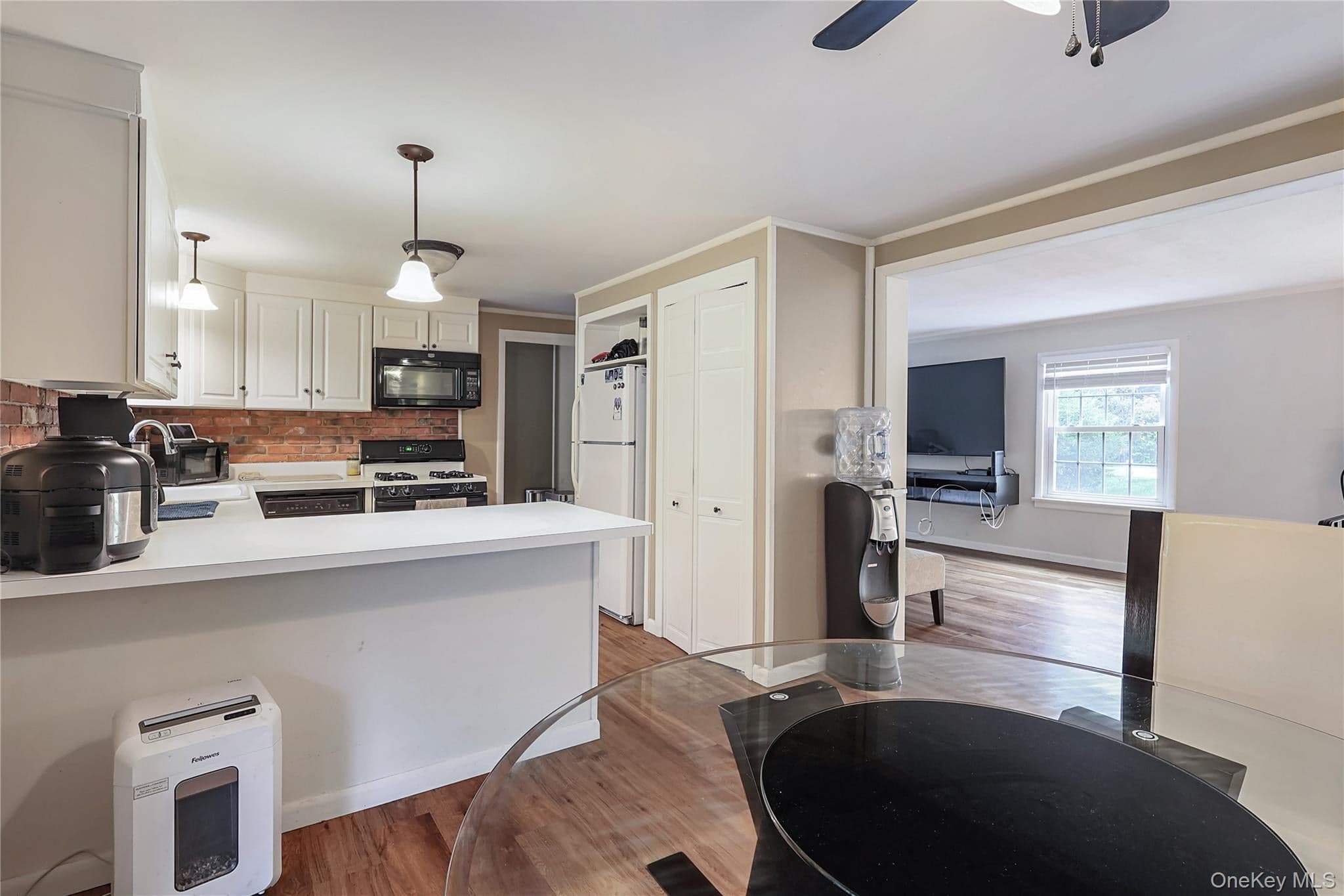 545 N Quaker Lane thumbnail 18