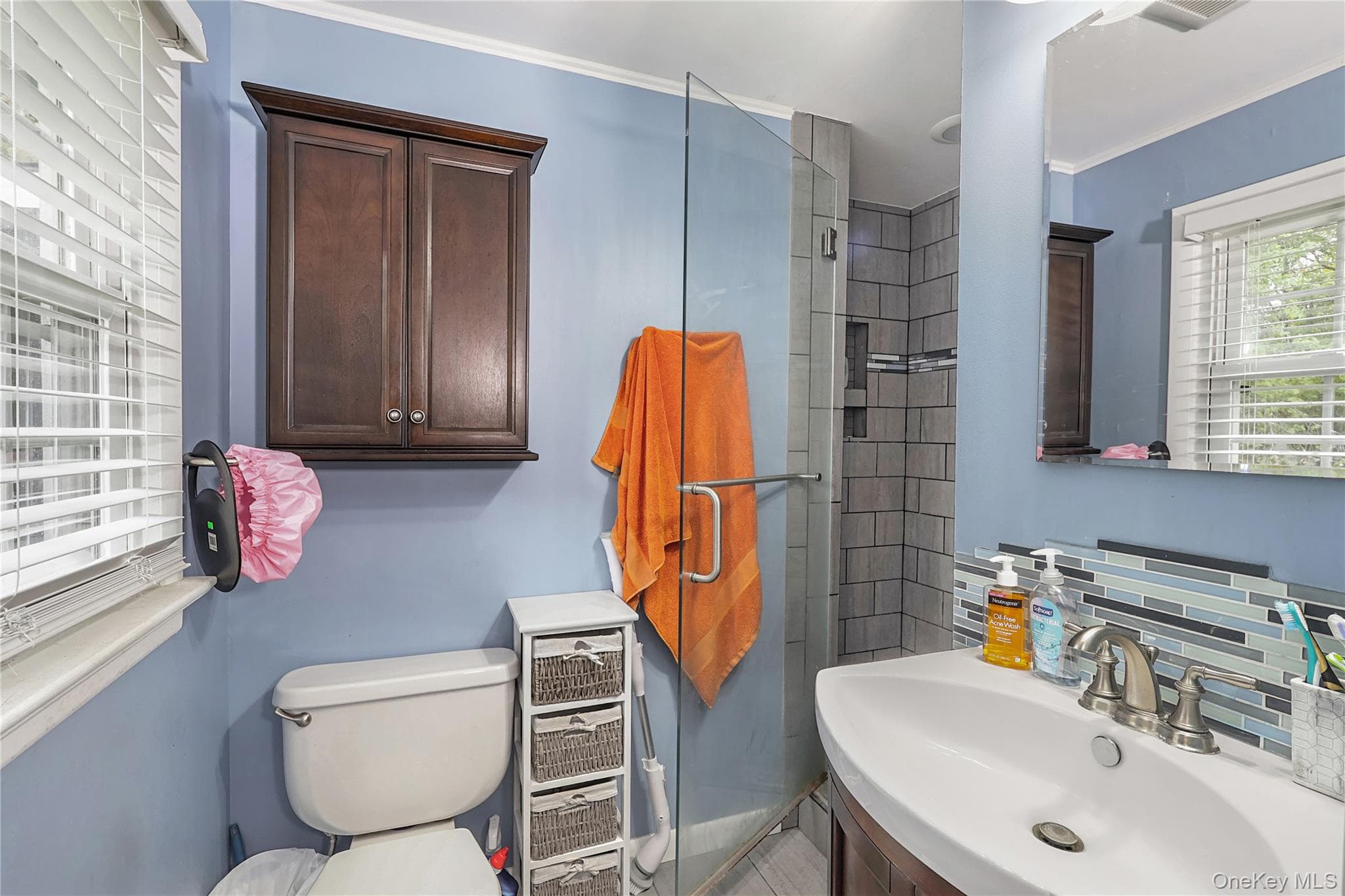 545 N Quaker Lane thumbnail 33