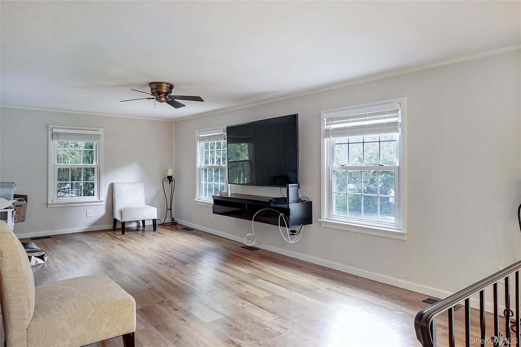 545 N Quaker Lane thumbnail 12