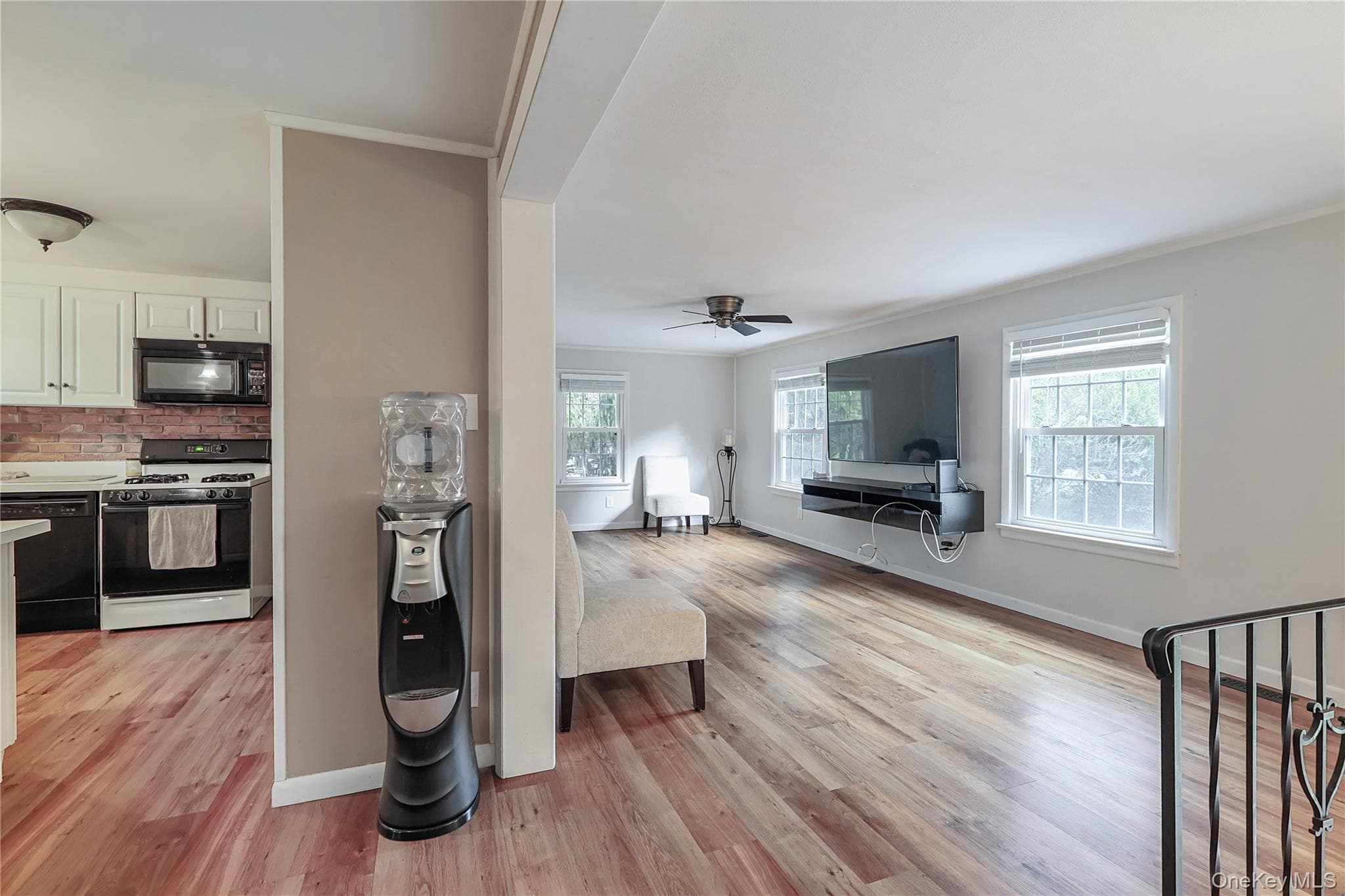 545 N Quaker Lane thumbnail 26