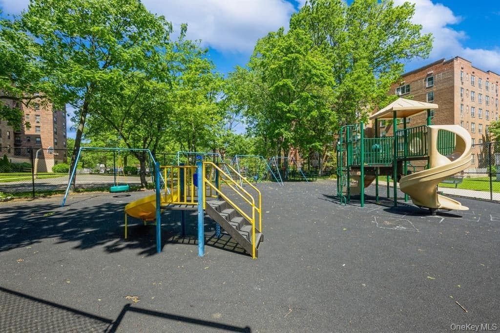 18-50 211th Street Unit: 1B thumbnail 13