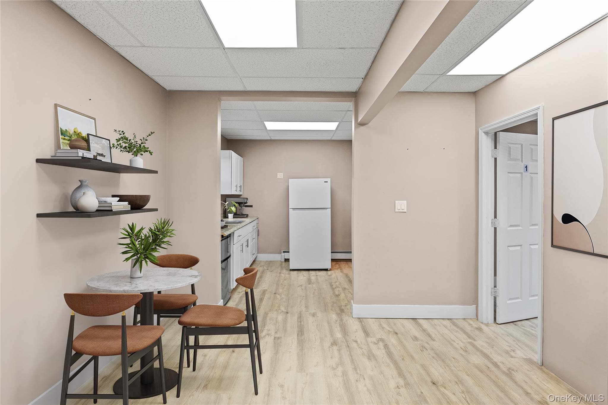 15 E Carl Street thumbnail 5