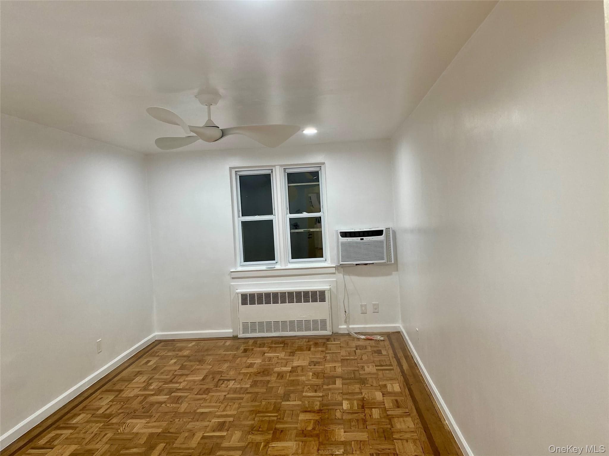 1309 E 52nd Street thumbnail 8
