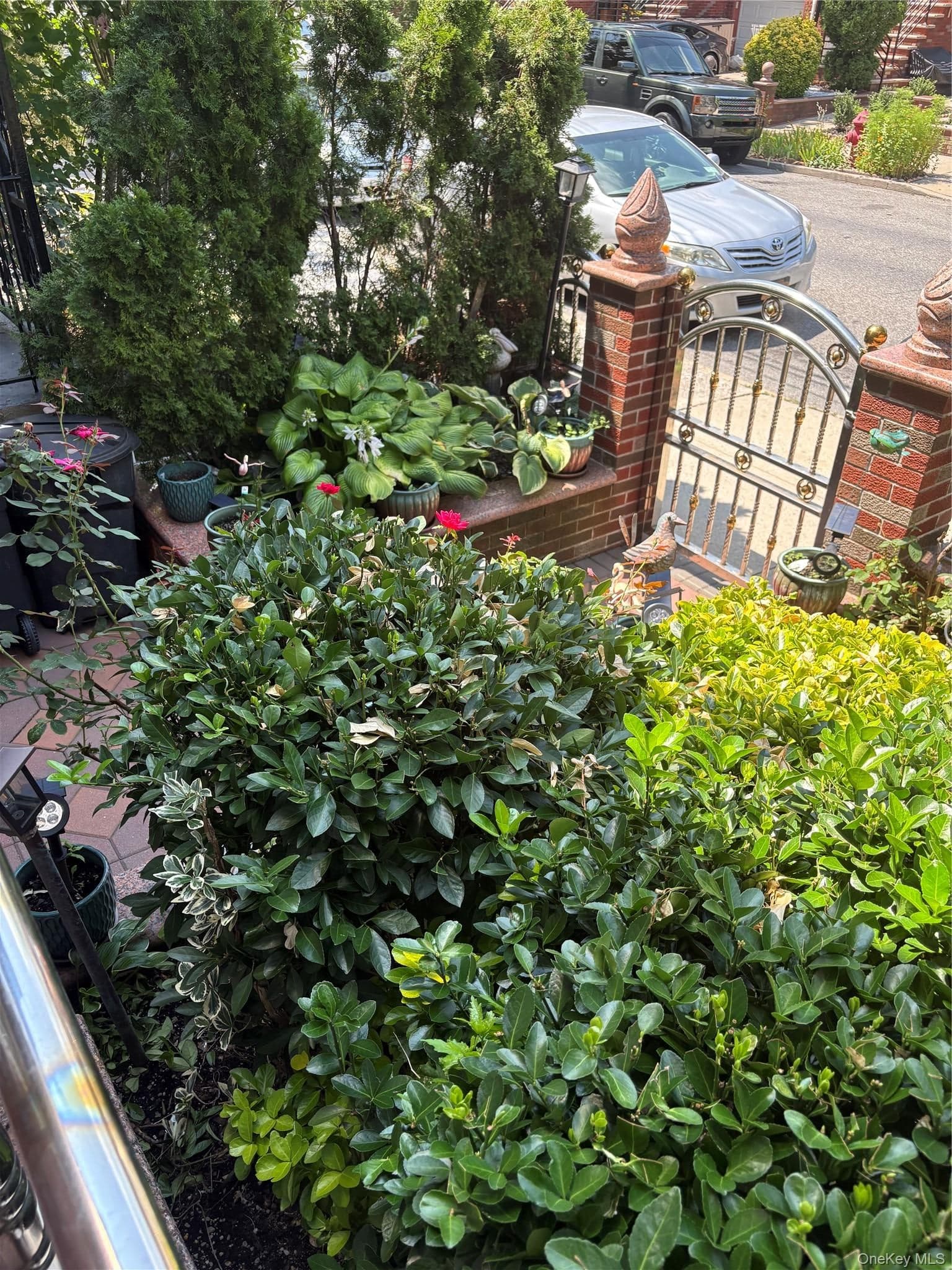 1309 E 52nd Street thumbnail 30