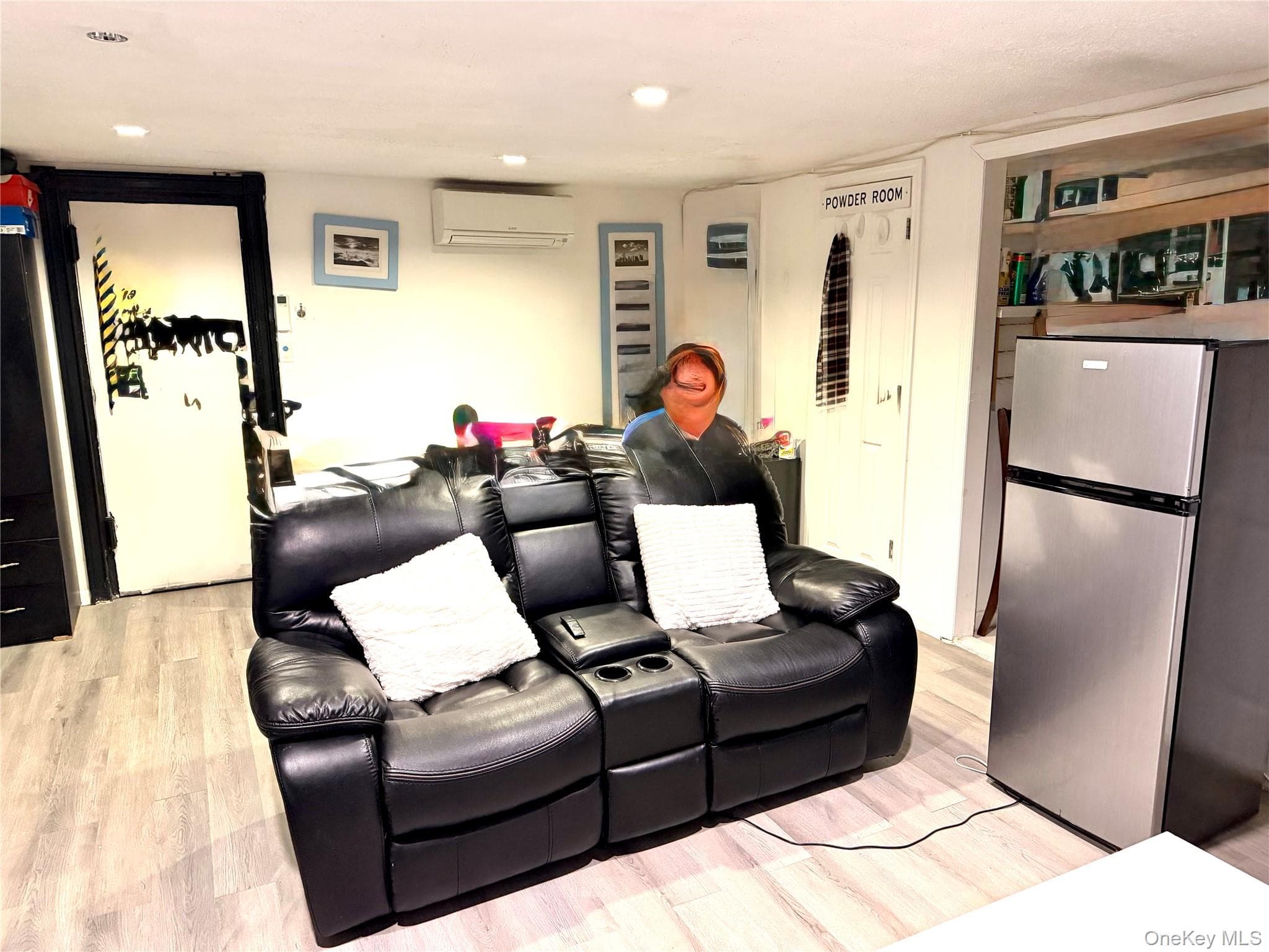 1309 E 52nd Street thumbnail 17