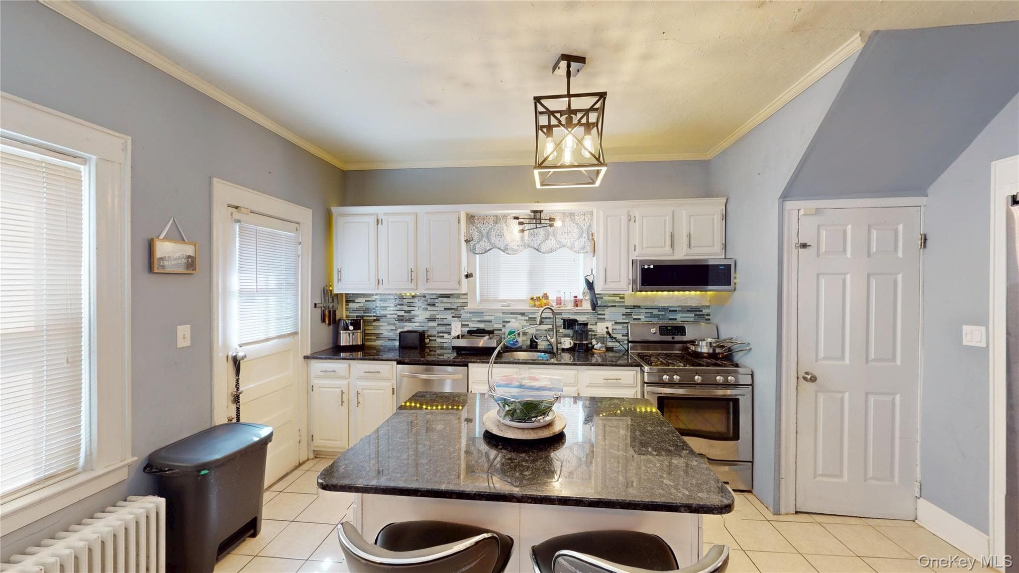 88 Grand Avenue thumbnail 9