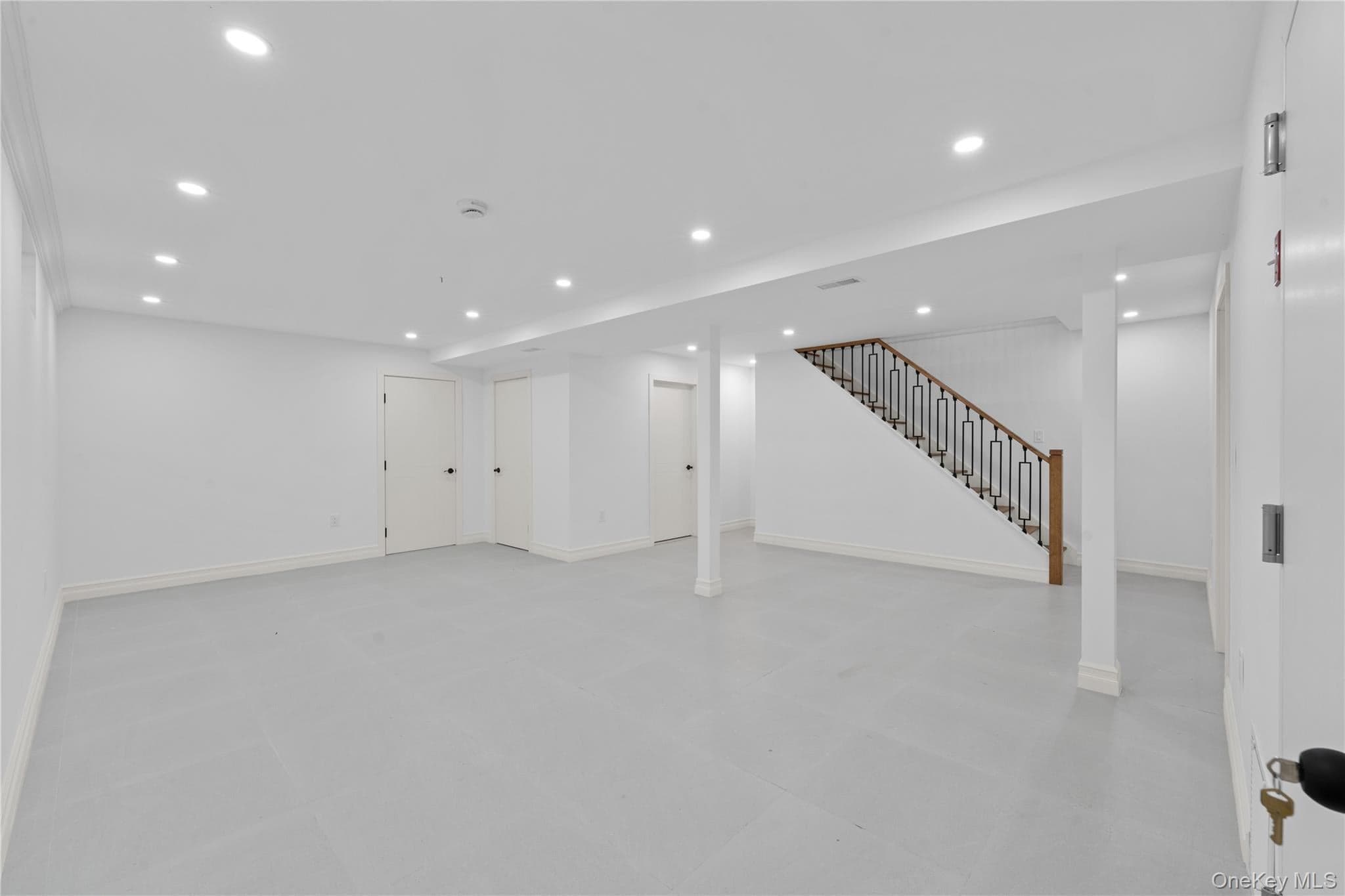172-12 65th Avenue thumbnail 26